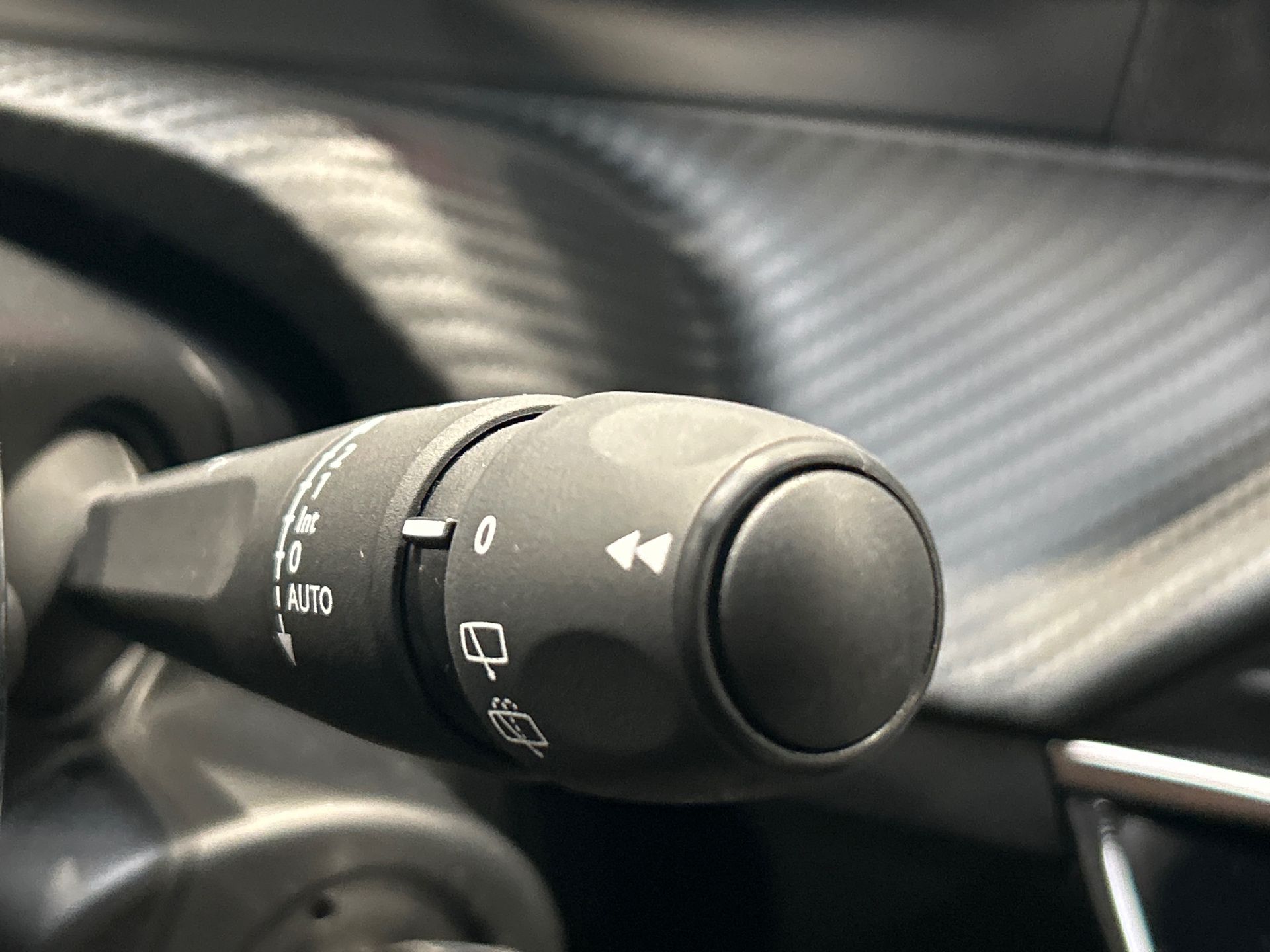 PEUGEOT 2008 Hybrid 145 e-DCS6 Style