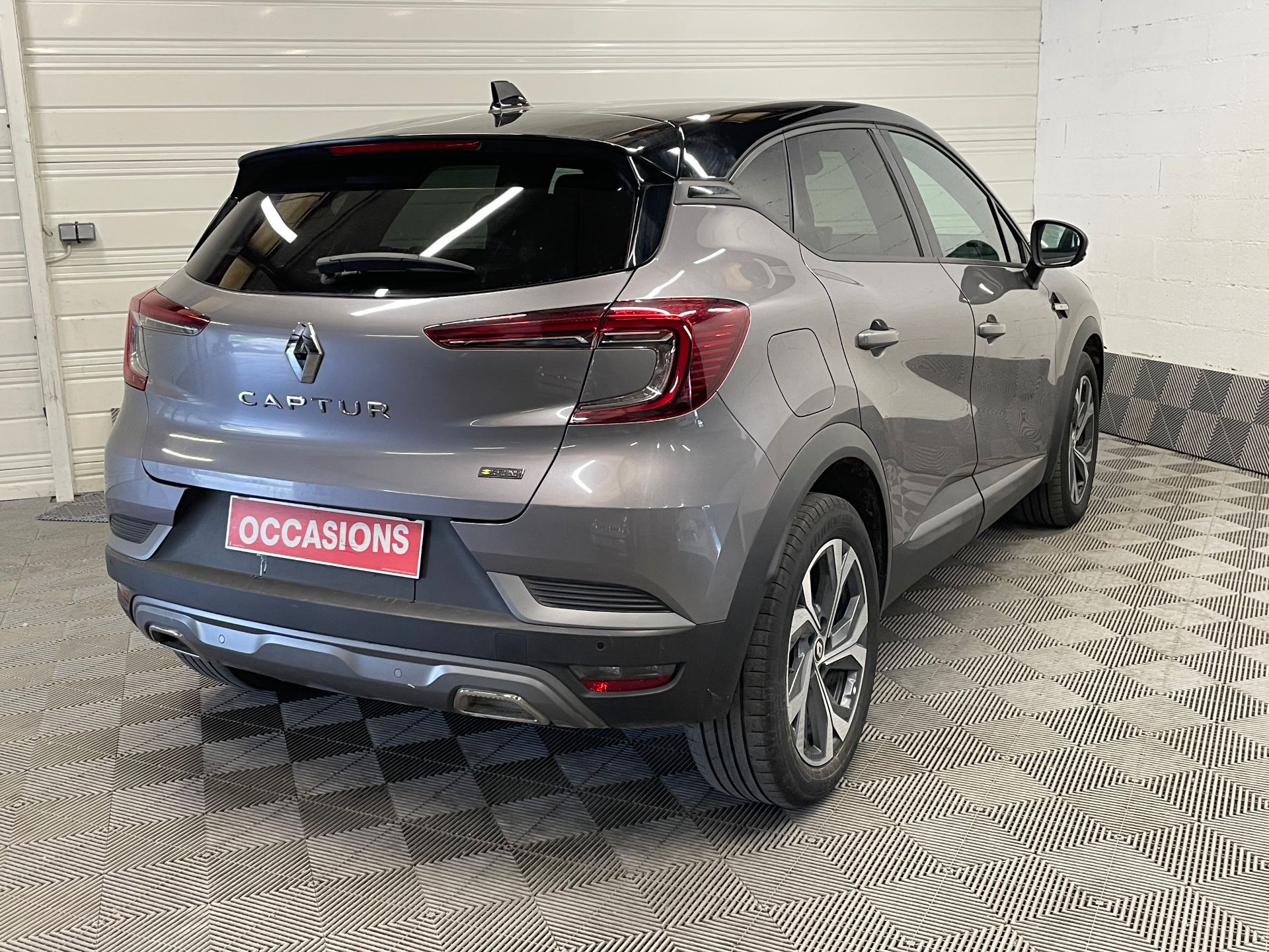 RENAULT CAPTUR mild hybrid 160 EDC R.S. line