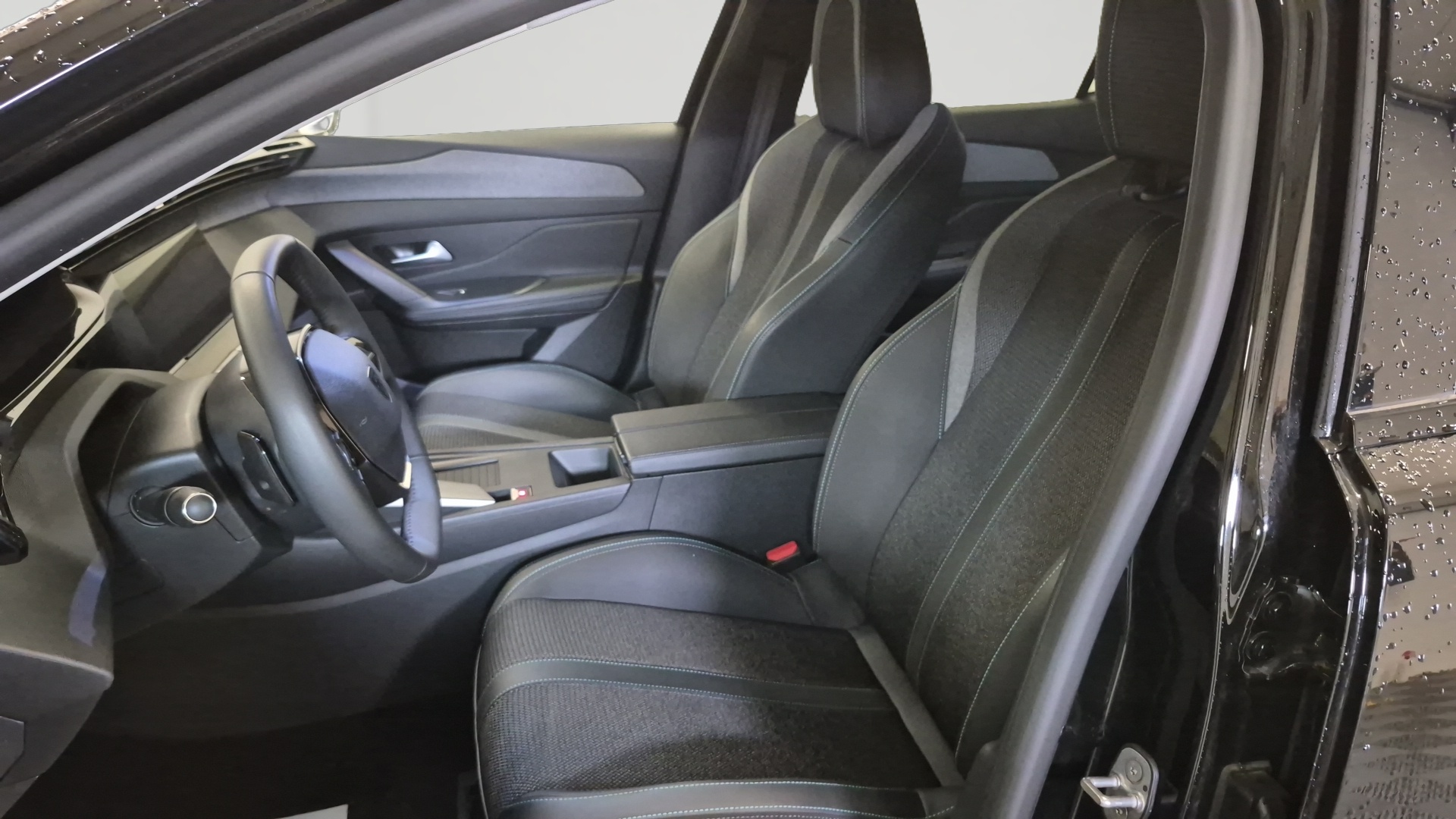 PEUGEOT 408 Hybrid 145 e-DCS6 Allure