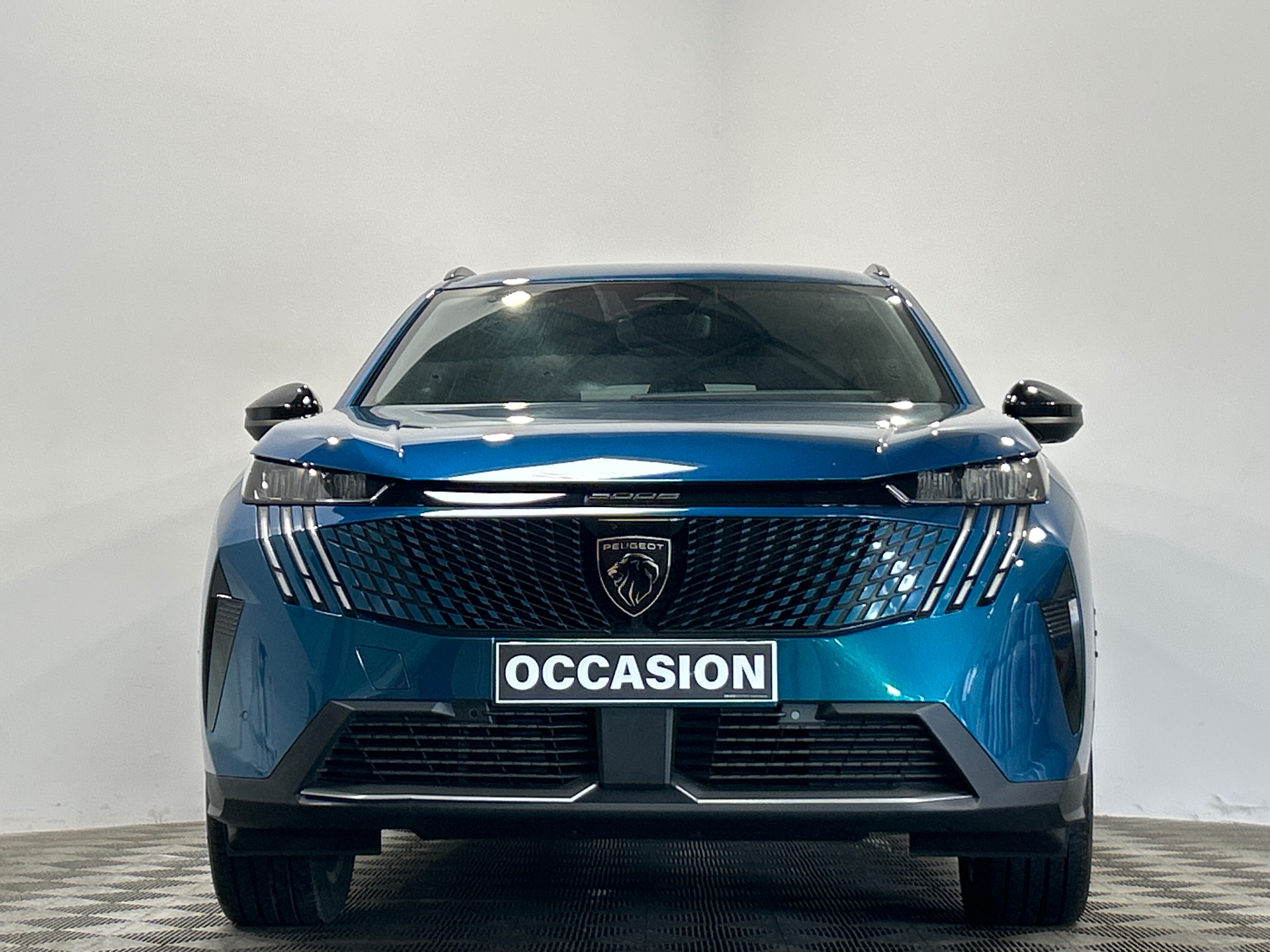 PEUGEOT 5008 Hybrid 145 ch e-DCS6 Allure