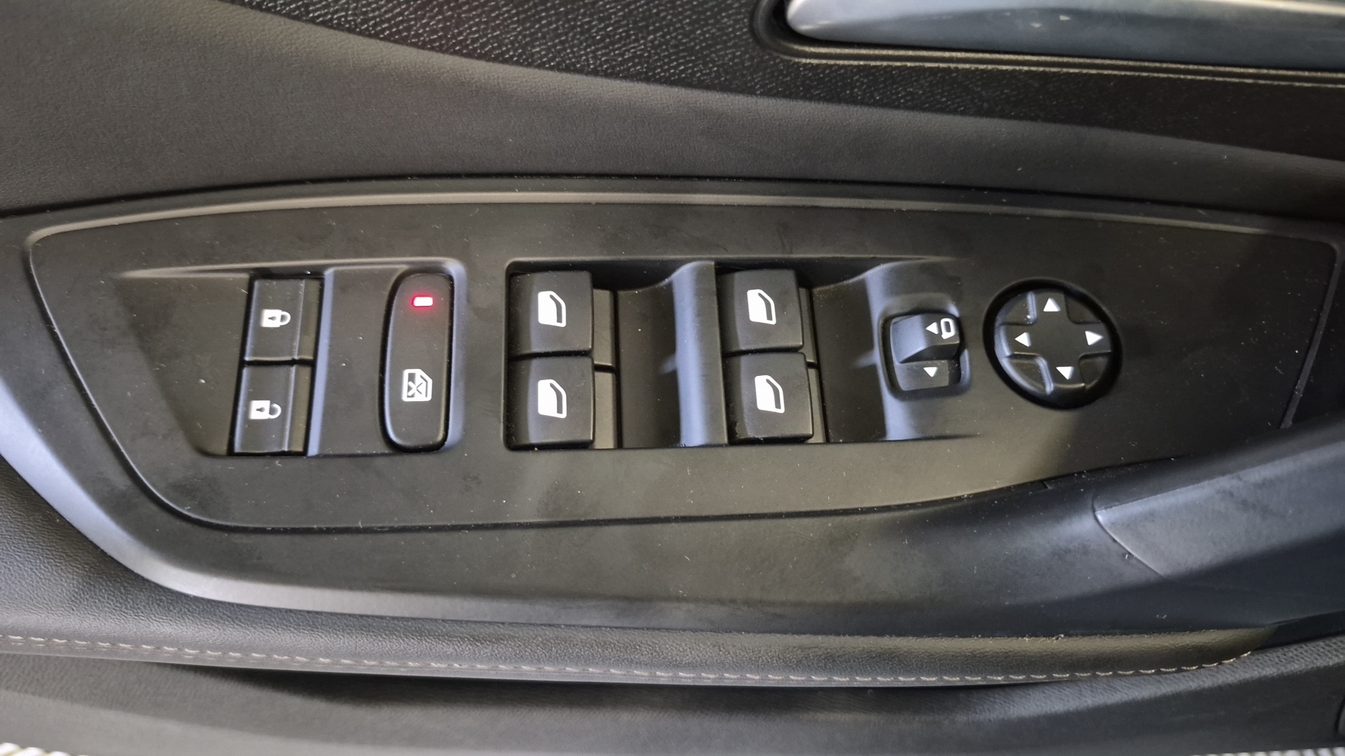 PEUGEOT 408 Hybrid 145 e-DCS6 Allure