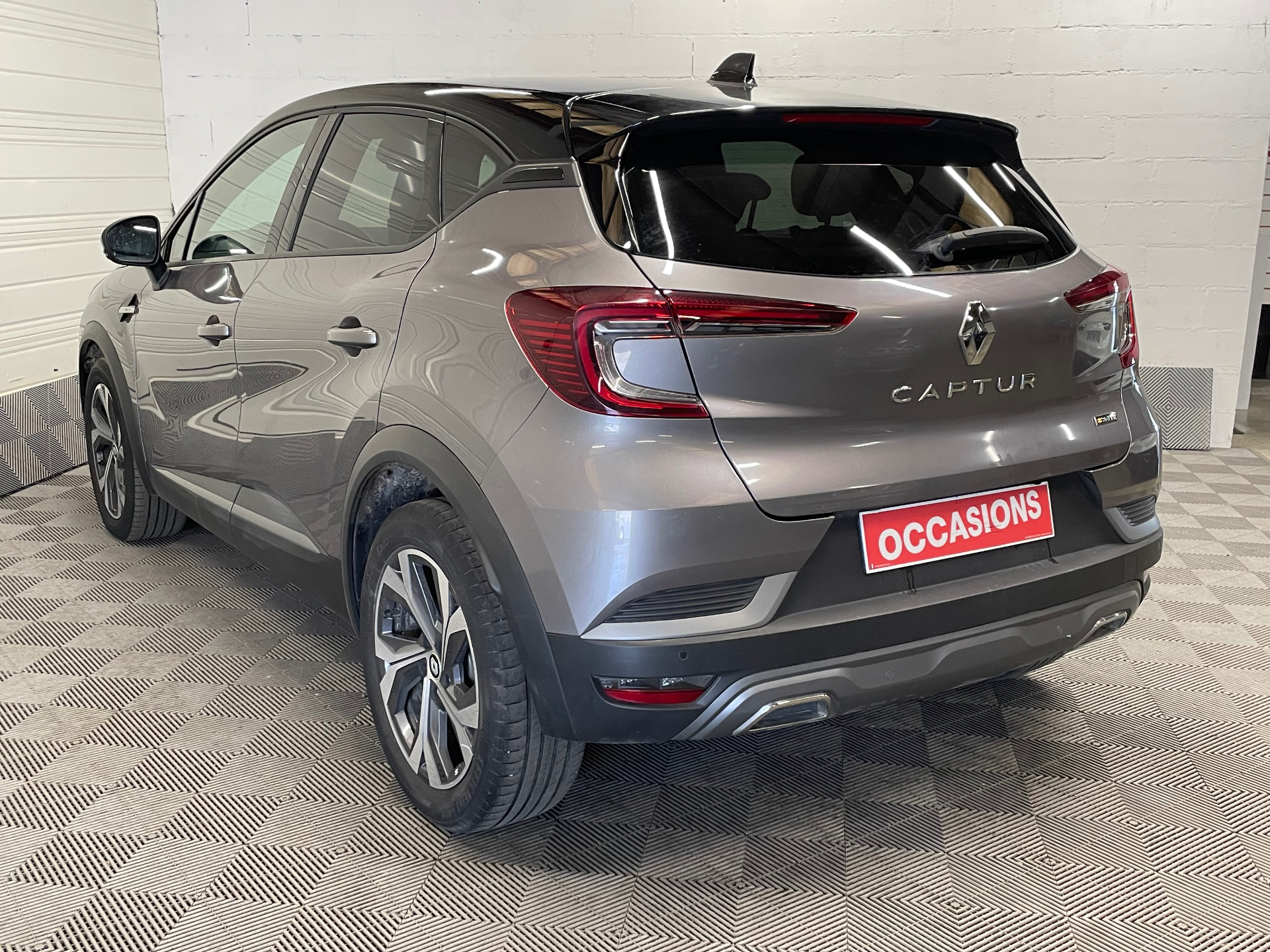 RENAULT CAPTUR mild hybrid 160 EDC R.S. line