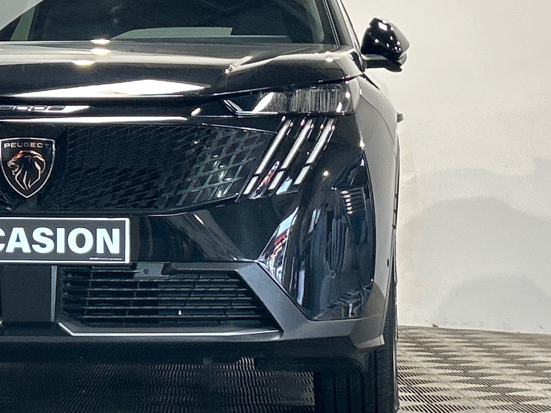 PEUGEOT 3008 Hybrid 145 e-DCS6 Allure