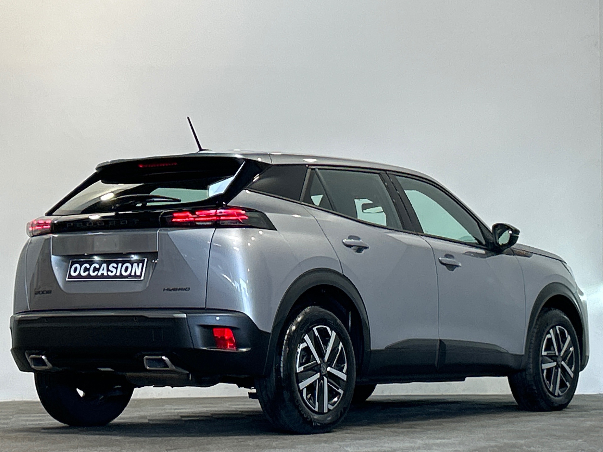 PEUGEOT 2008 Hybrid 145 e-DCS6 Style