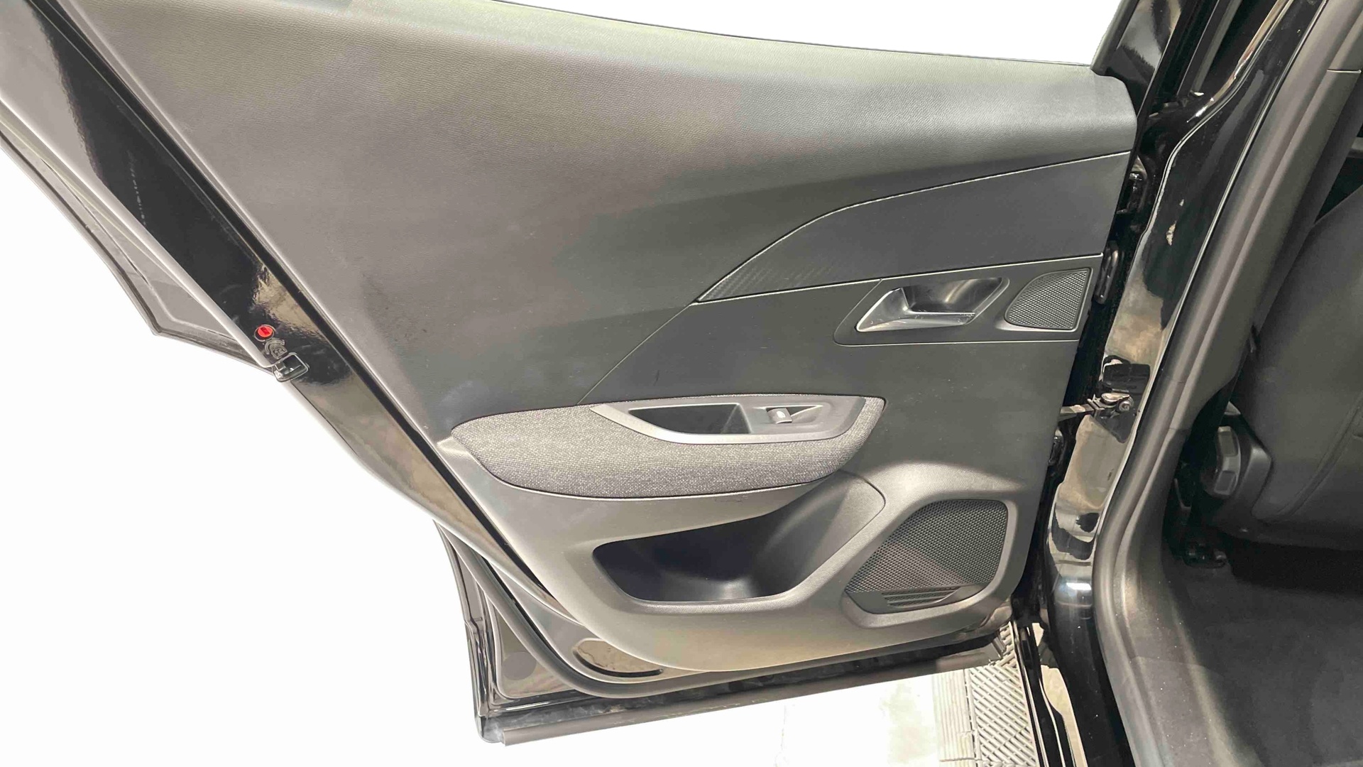 PEUGEOT 2008 Hybrid 145 e-DCS6 Style