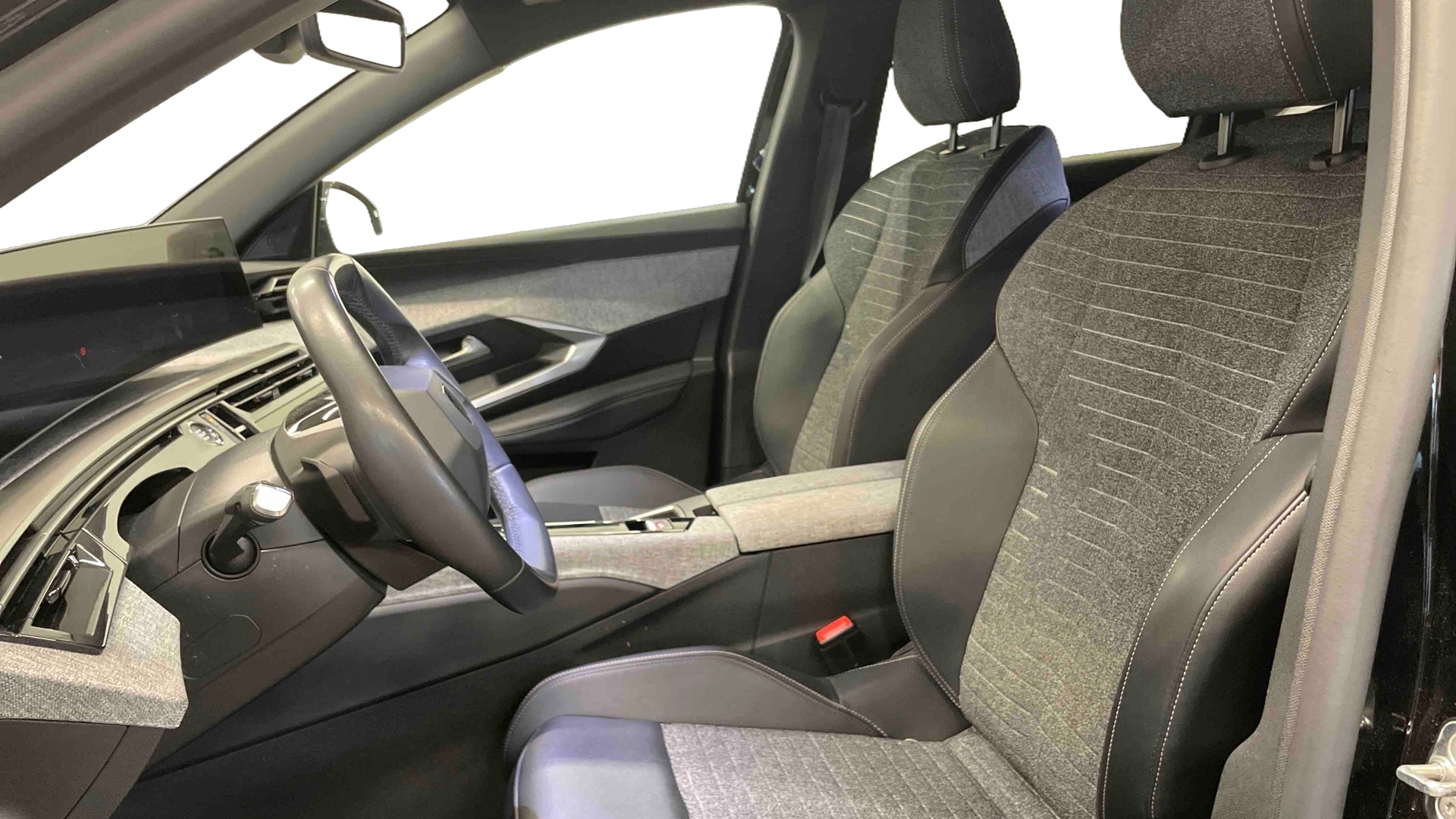 PEUGEOT 3008 Hybrid 145 e-DCS6 Allure