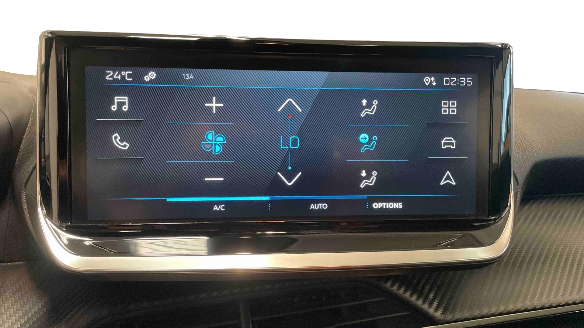 PEUGEOT 2008 Hybrid 145 e-DCS6 Style