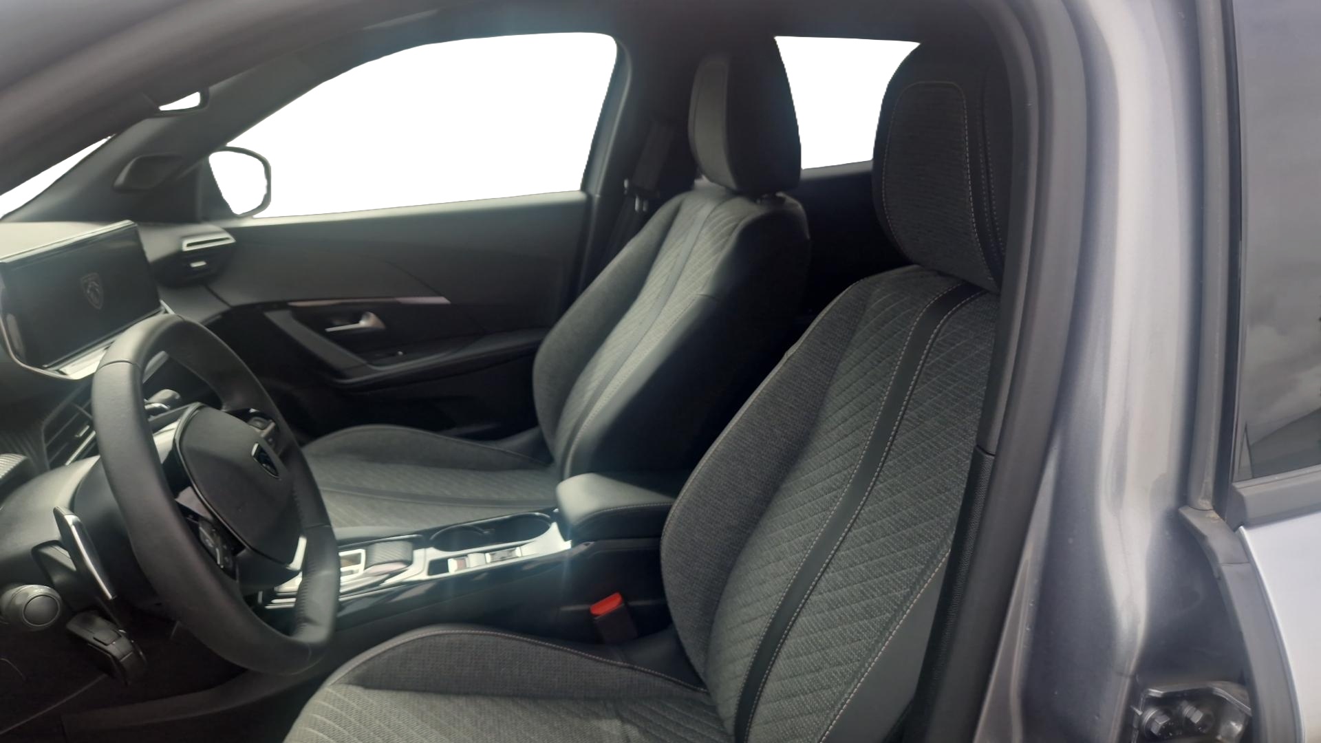 PEUGEOT 2008 Hybrid 145 e-DCS6 Allure