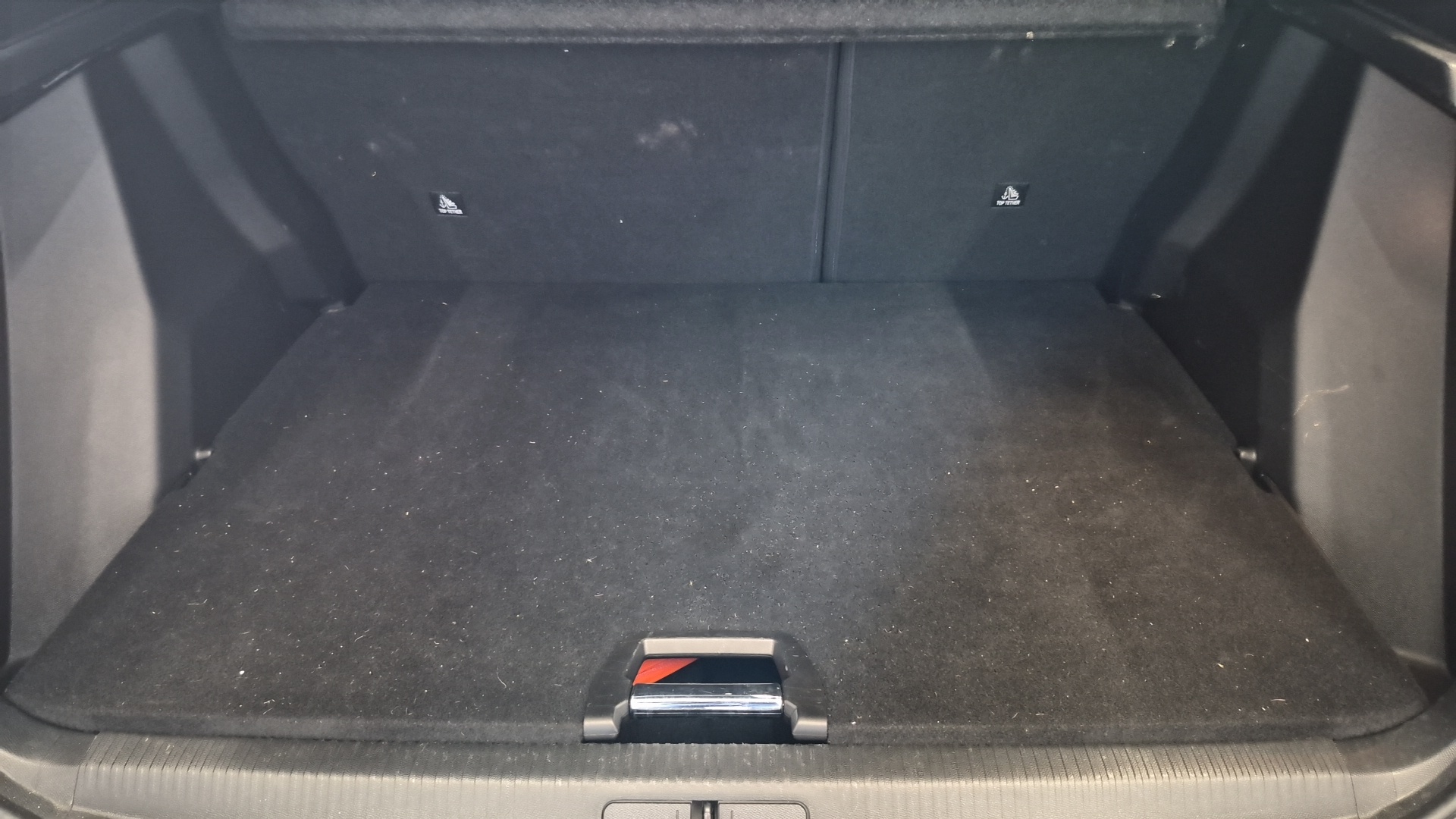 PEUGEOT 2008 Hybrid 145 e-DCS6 Allure