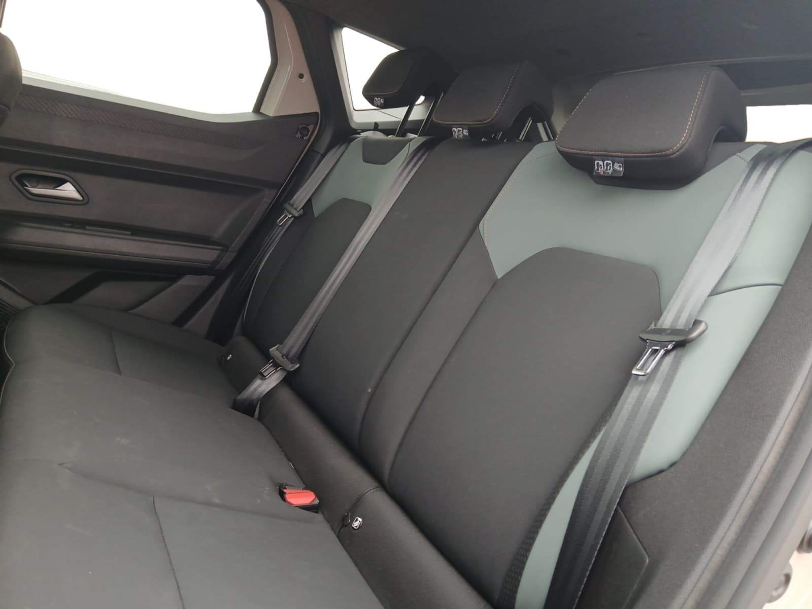 DACIA DUSTER Hybrid 140 Extreme