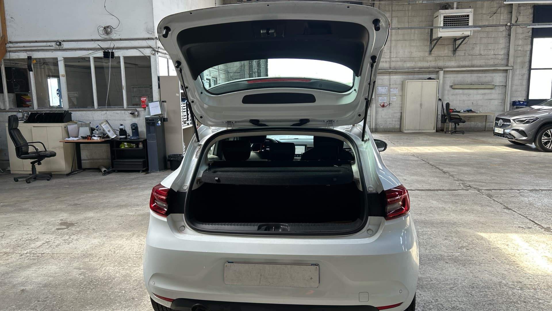 RENAULT CLIO V TCe 90 - 21 Business