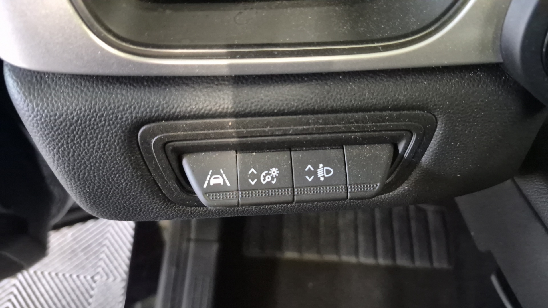 RENAULT CAPTUR techno mild hybrid 140