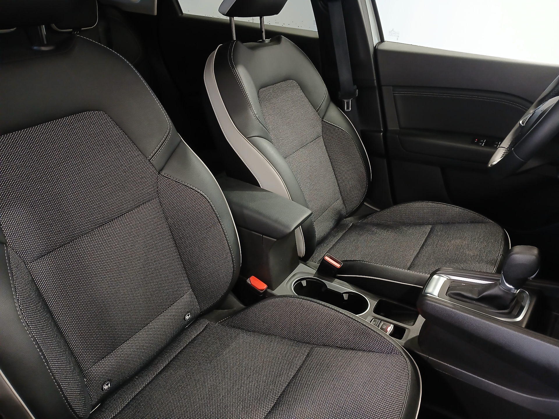 RENAULT CAPTUR techno mild hybrid 160 EDC