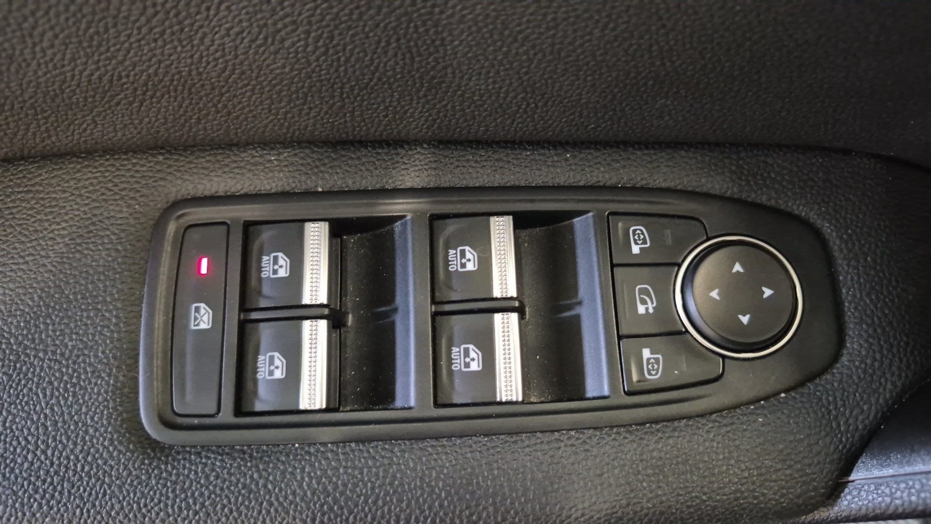 RENAULT CAPTUR techno mild hybrid 140