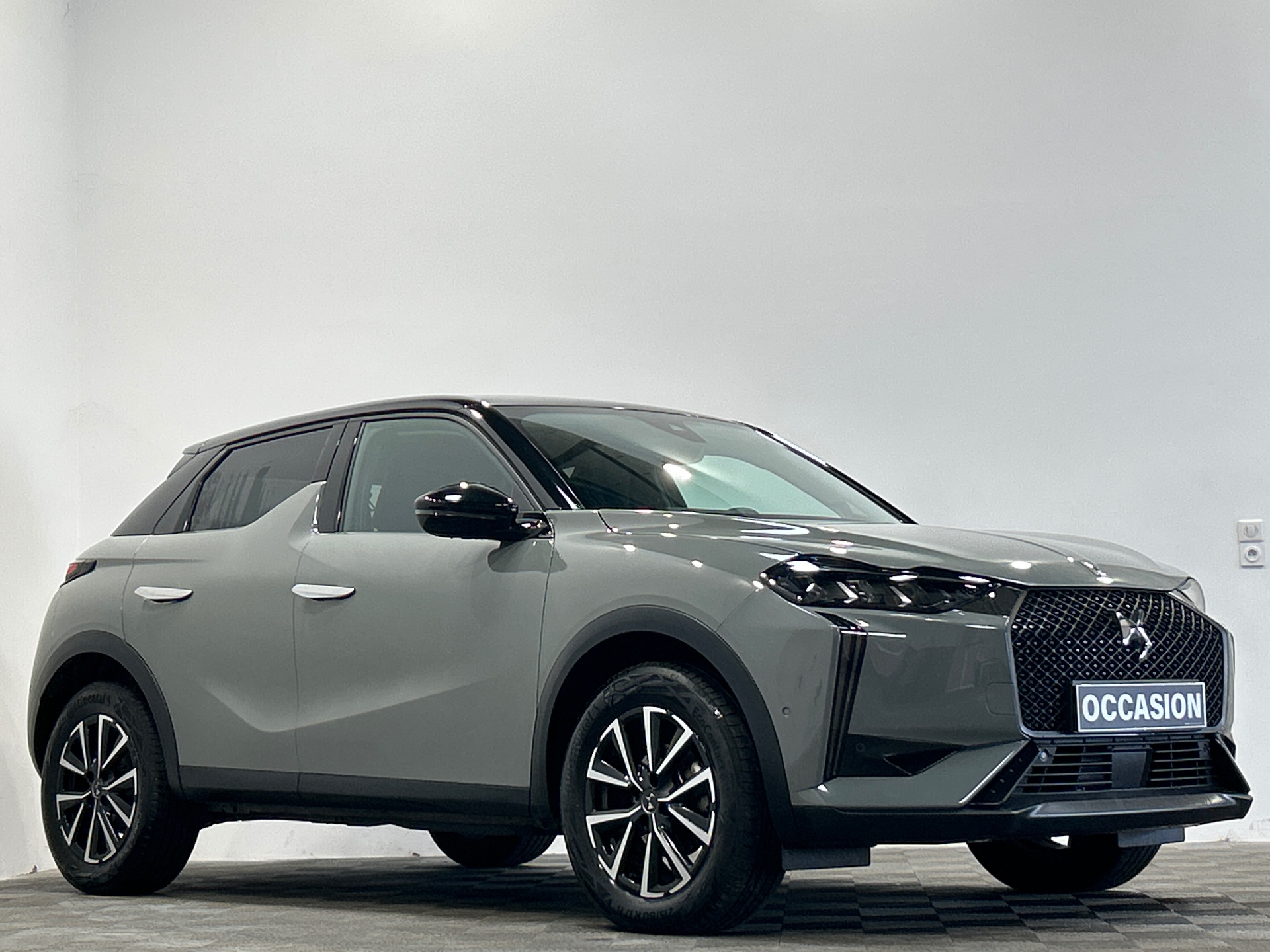 DS DS 3 PureTech 130 EAT8 Bastille