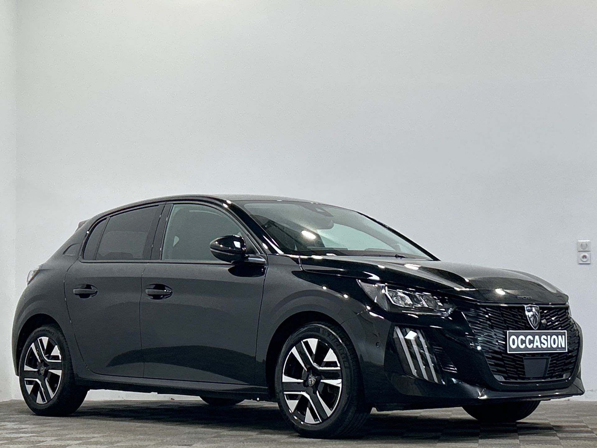 PEUGEOT 208 ALL PT100 BVM