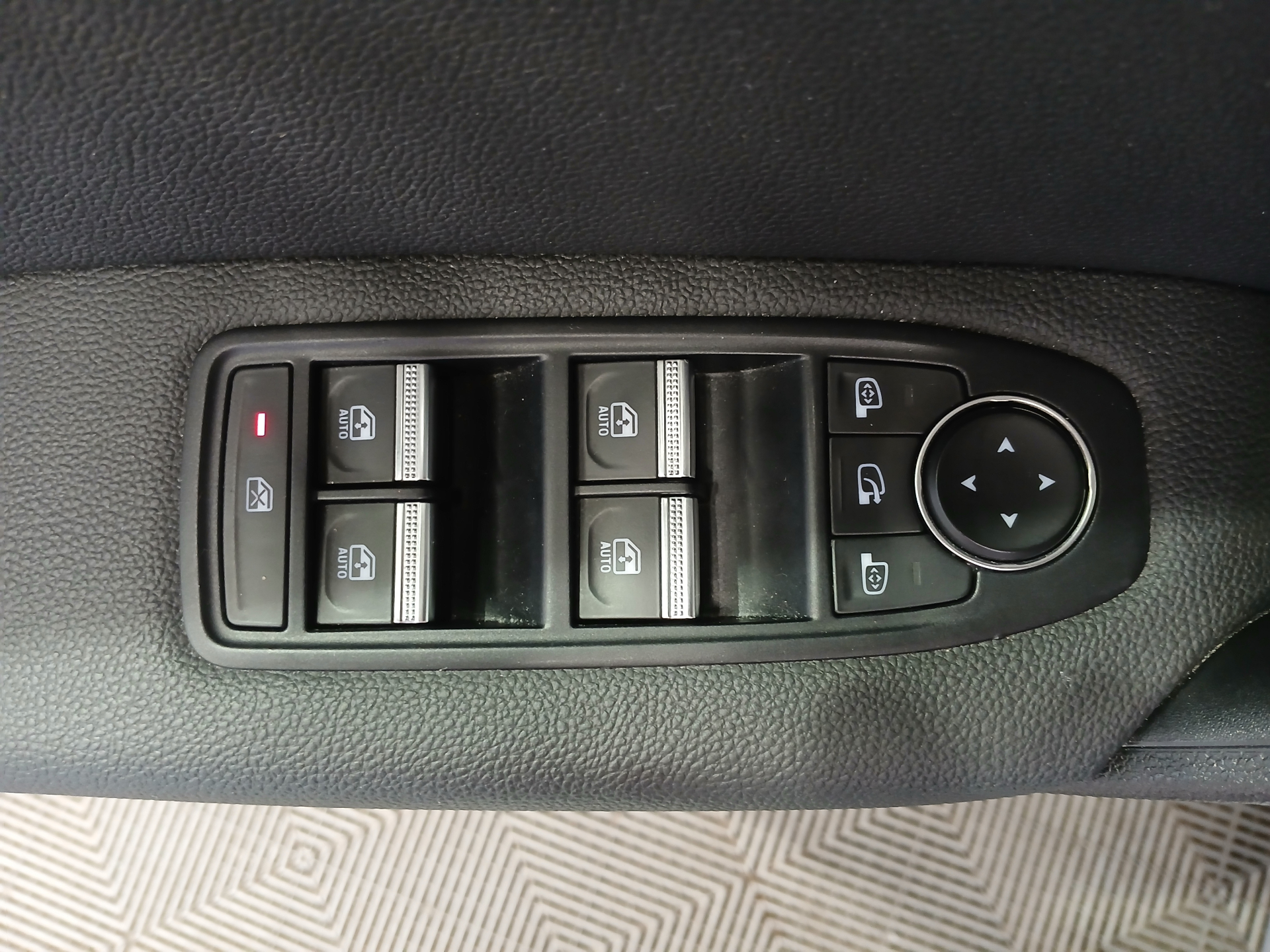 RENAULT CAPTUR techno mild hybrid 160 EDC