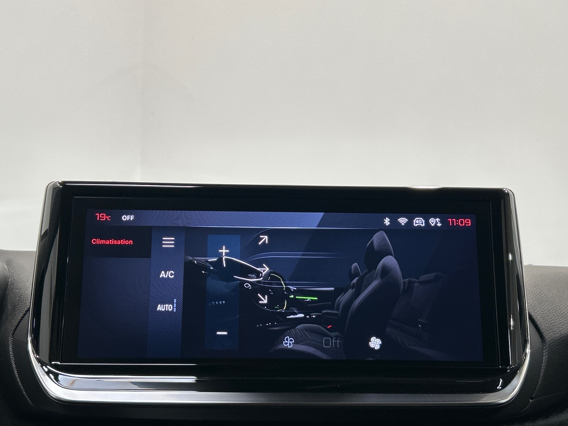 PEUGEOT 208 ALL PT100 BVM
