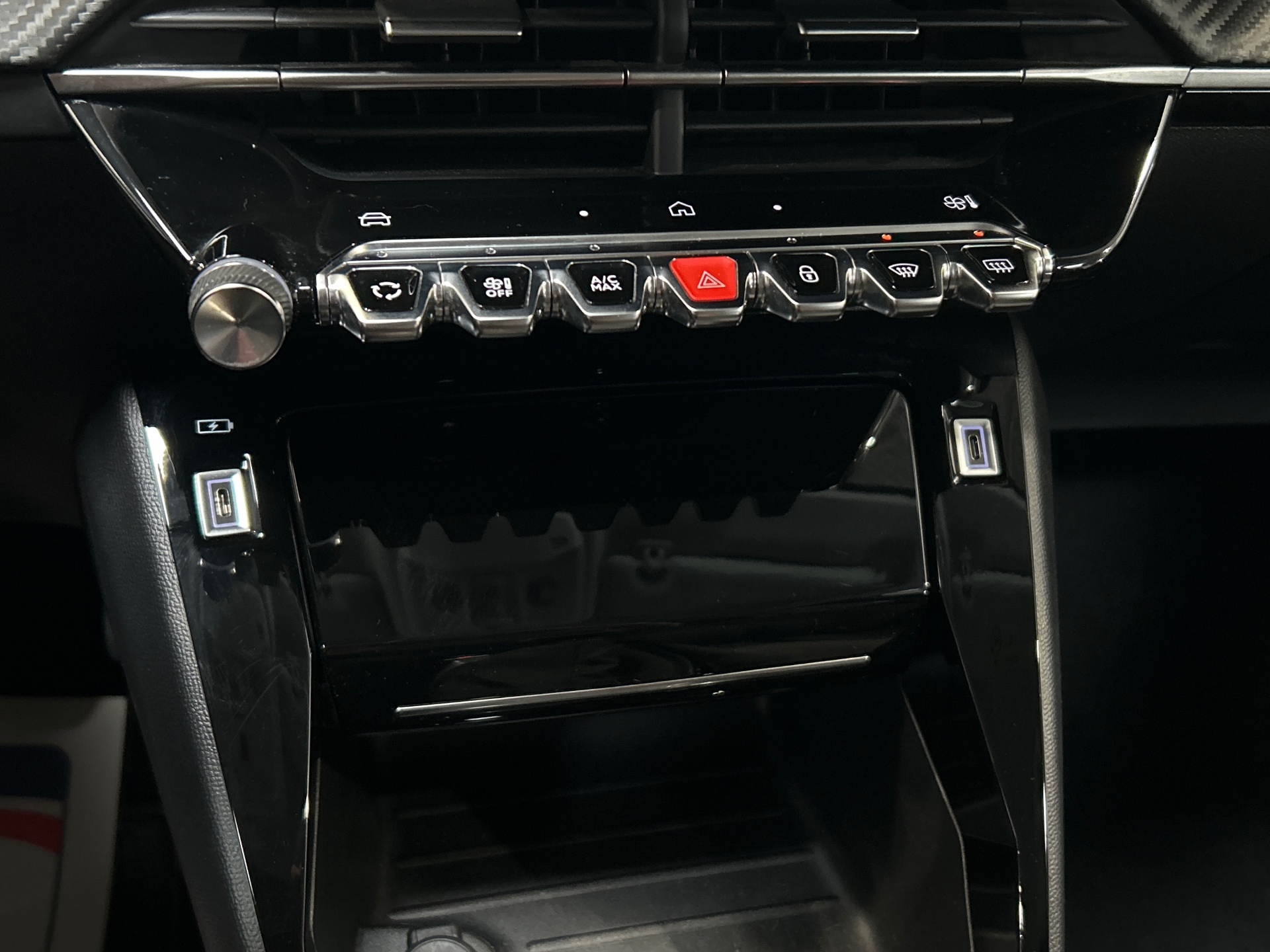 PEUGEOT 208 ALL PT100 BVM