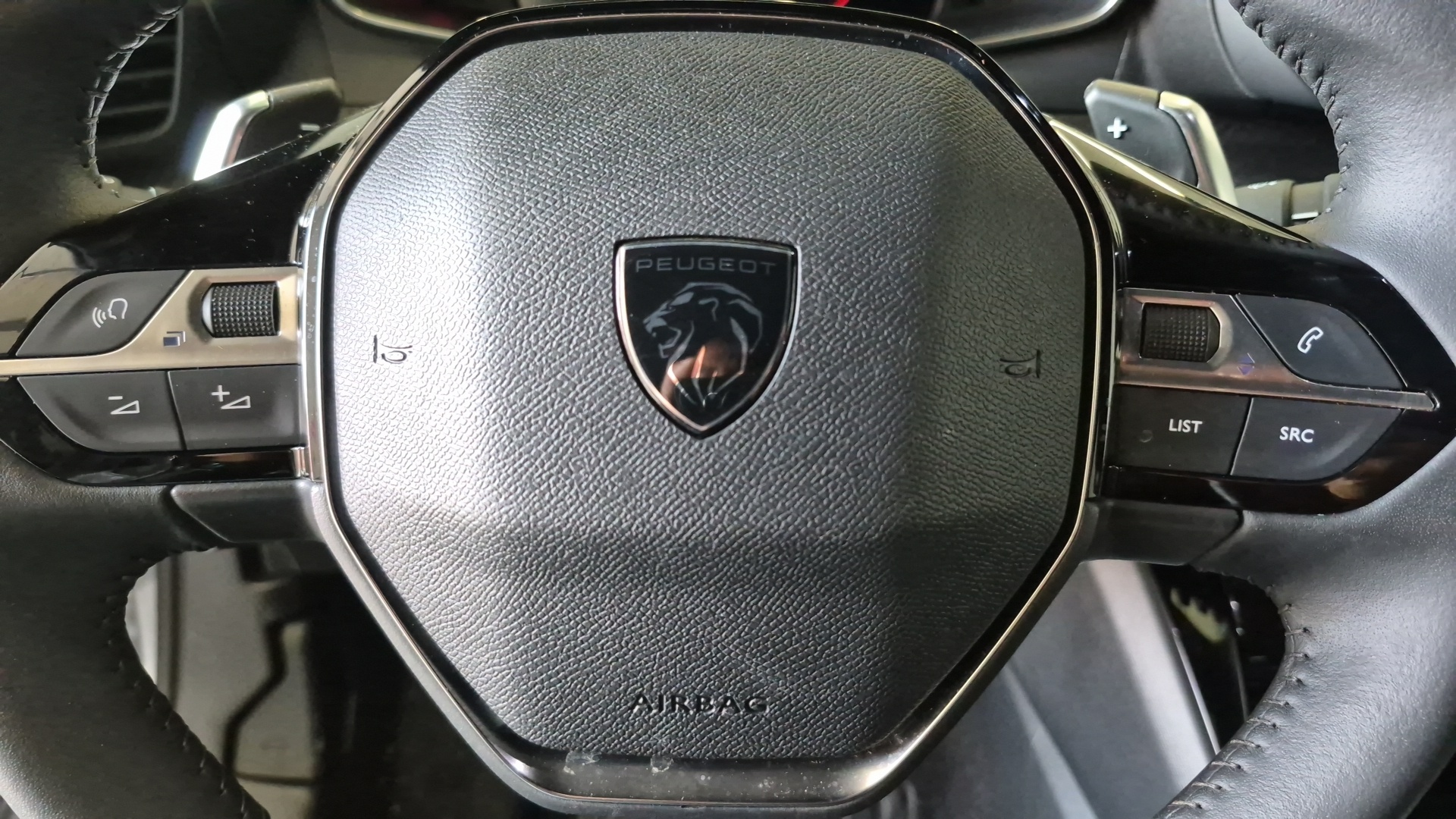PEUGEOT 2008 Hybrid 145 e-DCS6 Allure