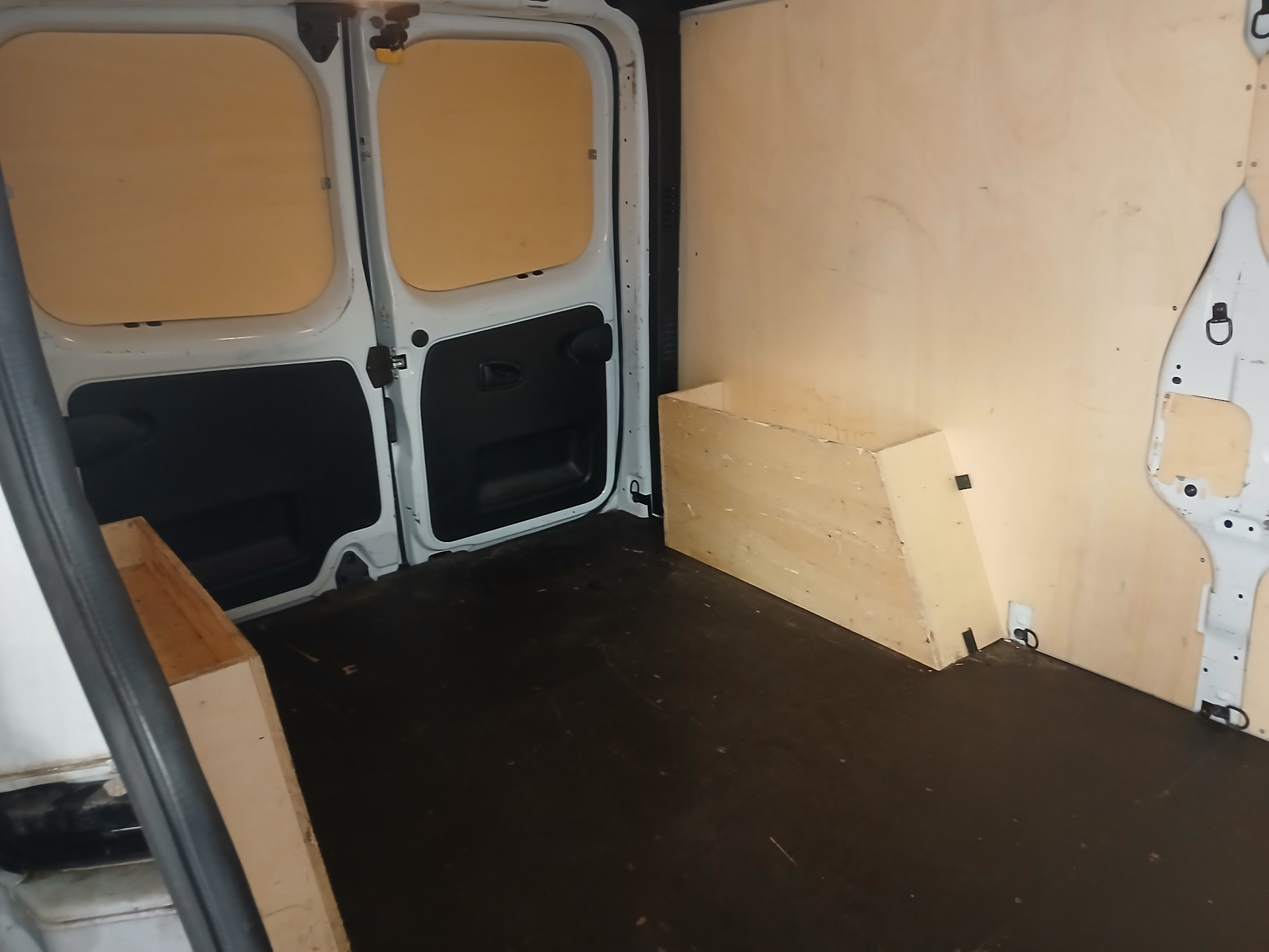 RENAULT TRAFIC FOURGON FG GCF L2H1 1300 dCi 120