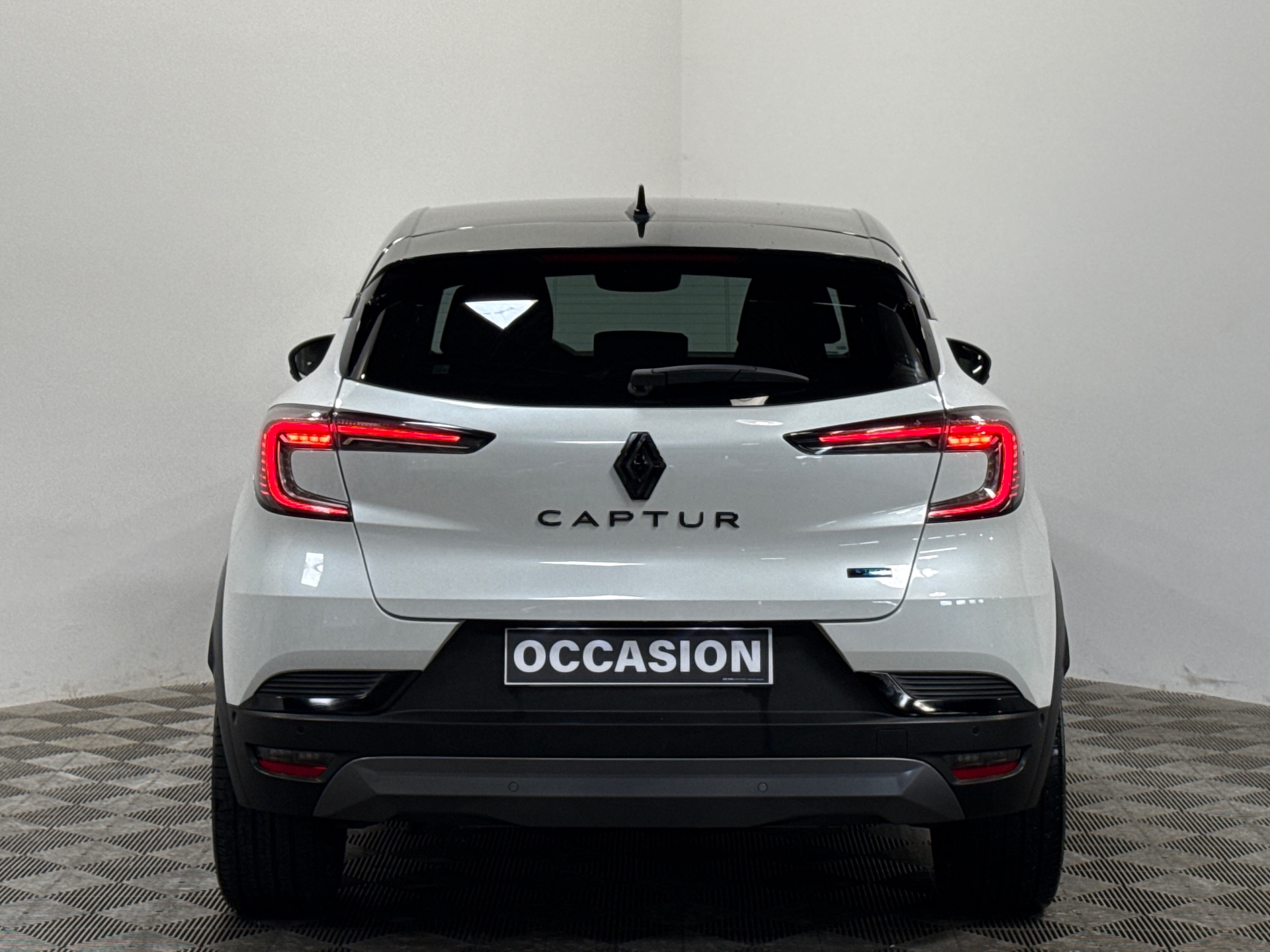 RENAULT CAPTUR E-Tech full hybrid 145 ch esprit Alpine
