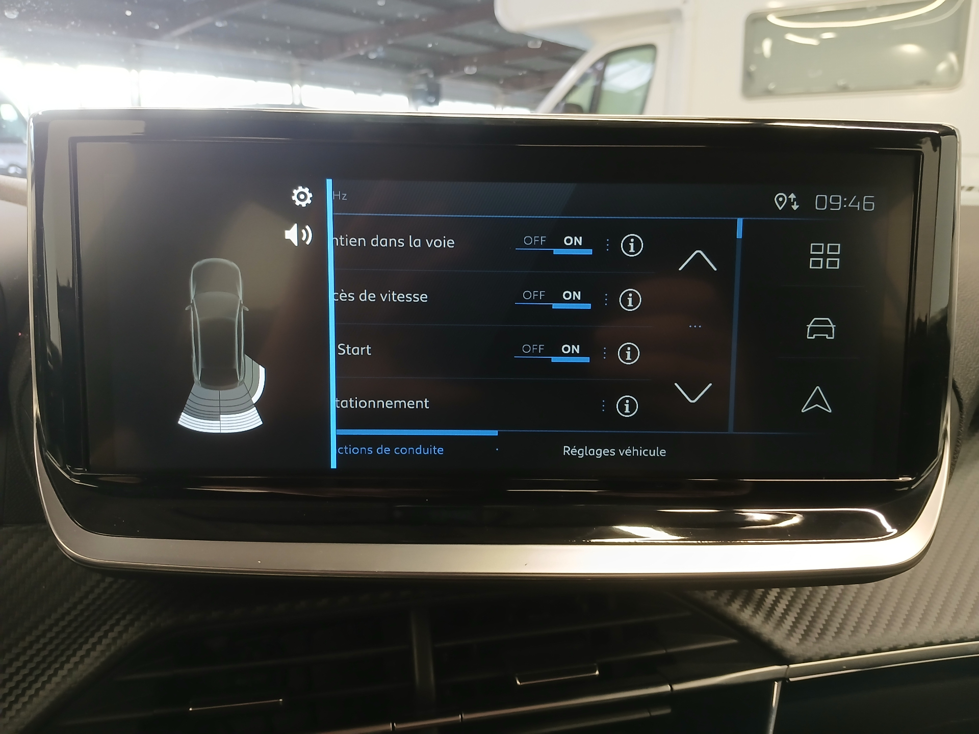 PEUGEOT 2008 Hybrid 145 e-DCS6 Style
