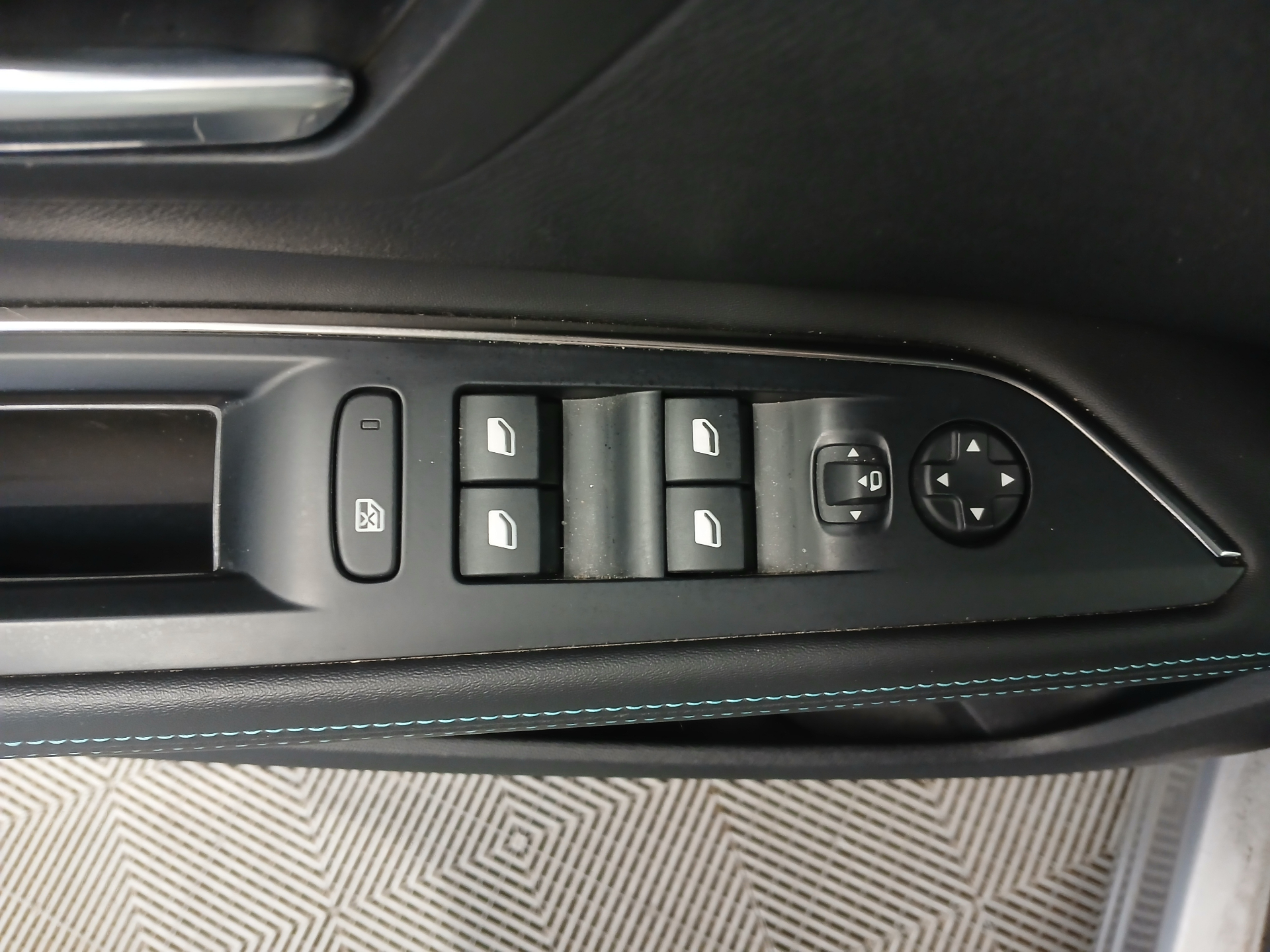 PEUGEOT 5008 ALLURE PK BHDI 130 S&S EAT8