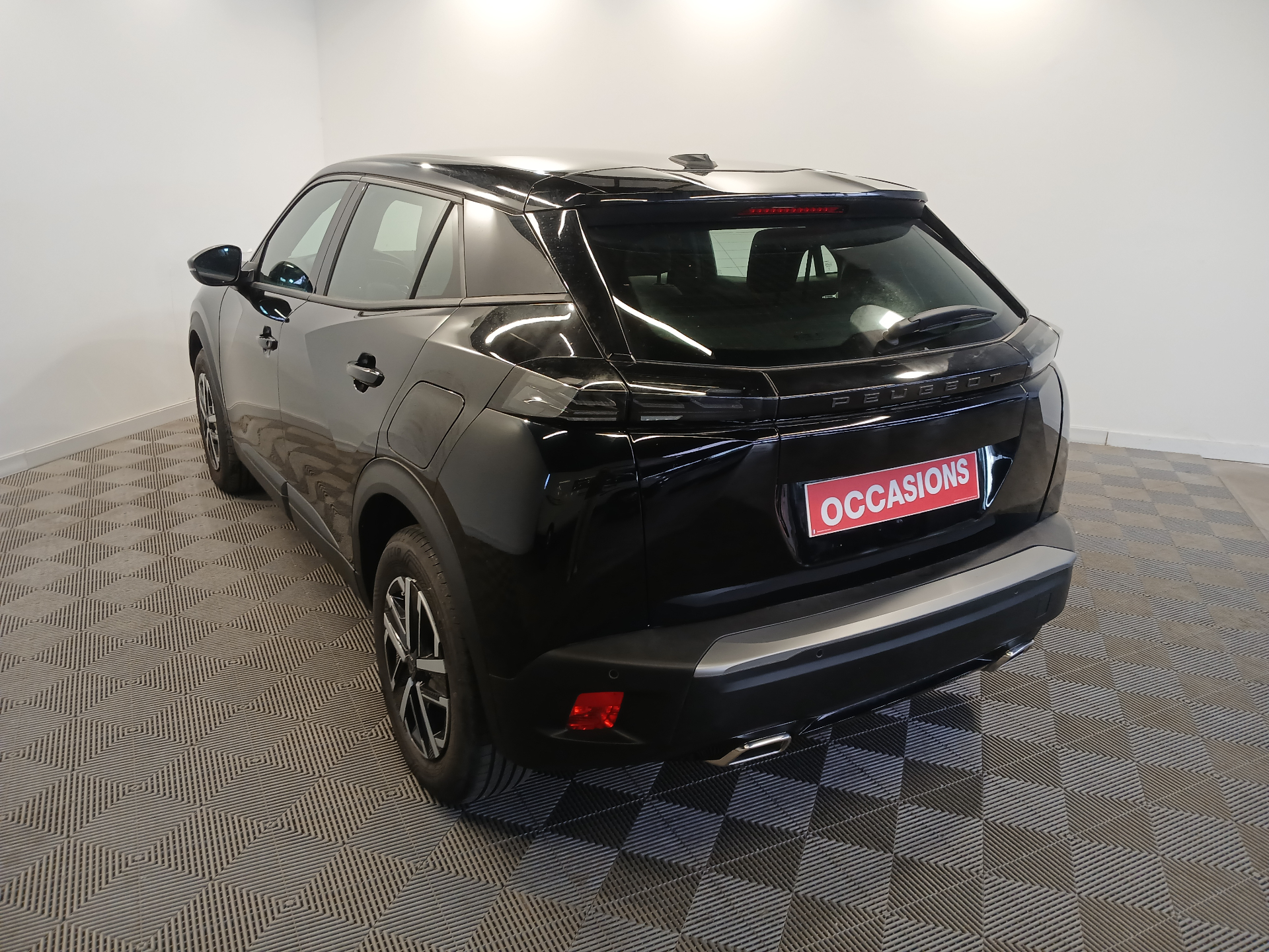 PEUGEOT 2008 Hybrid 145 e-DCS6 Style