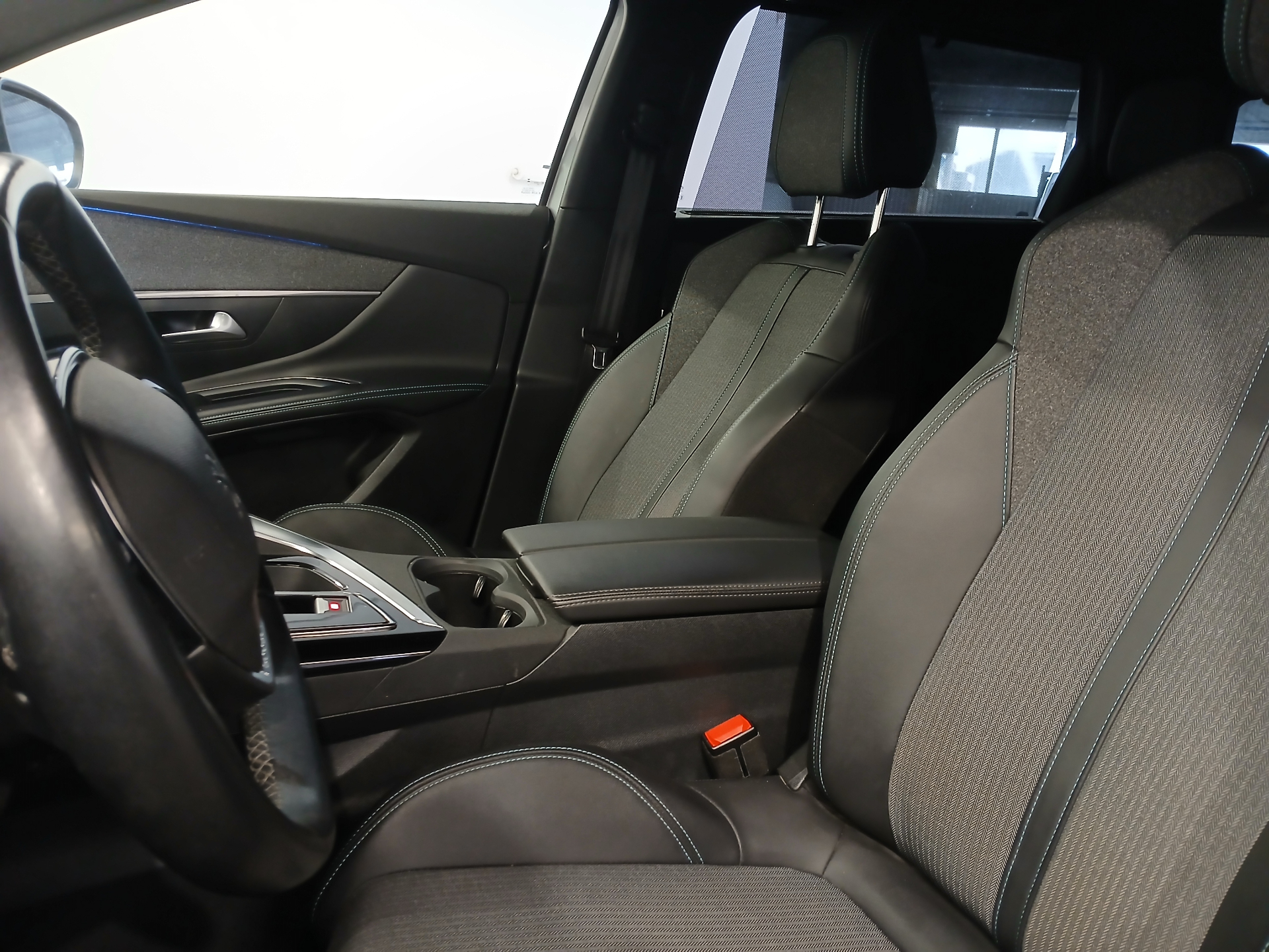 PEUGEOT 5008 ALLURE PK BHDI 130 S&S EAT8