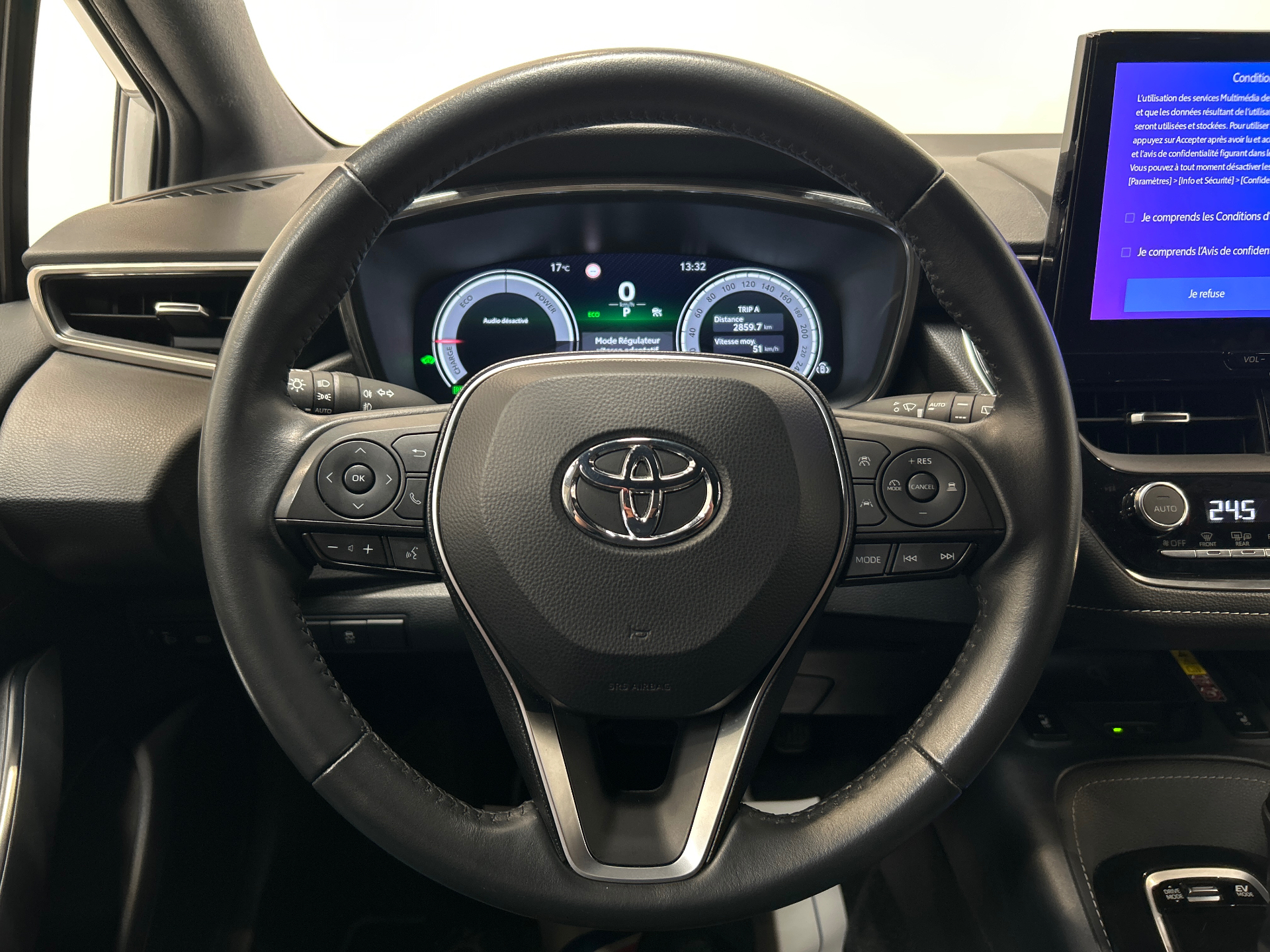 TOYOTA COROLLA HYBRIDE 140ch Design