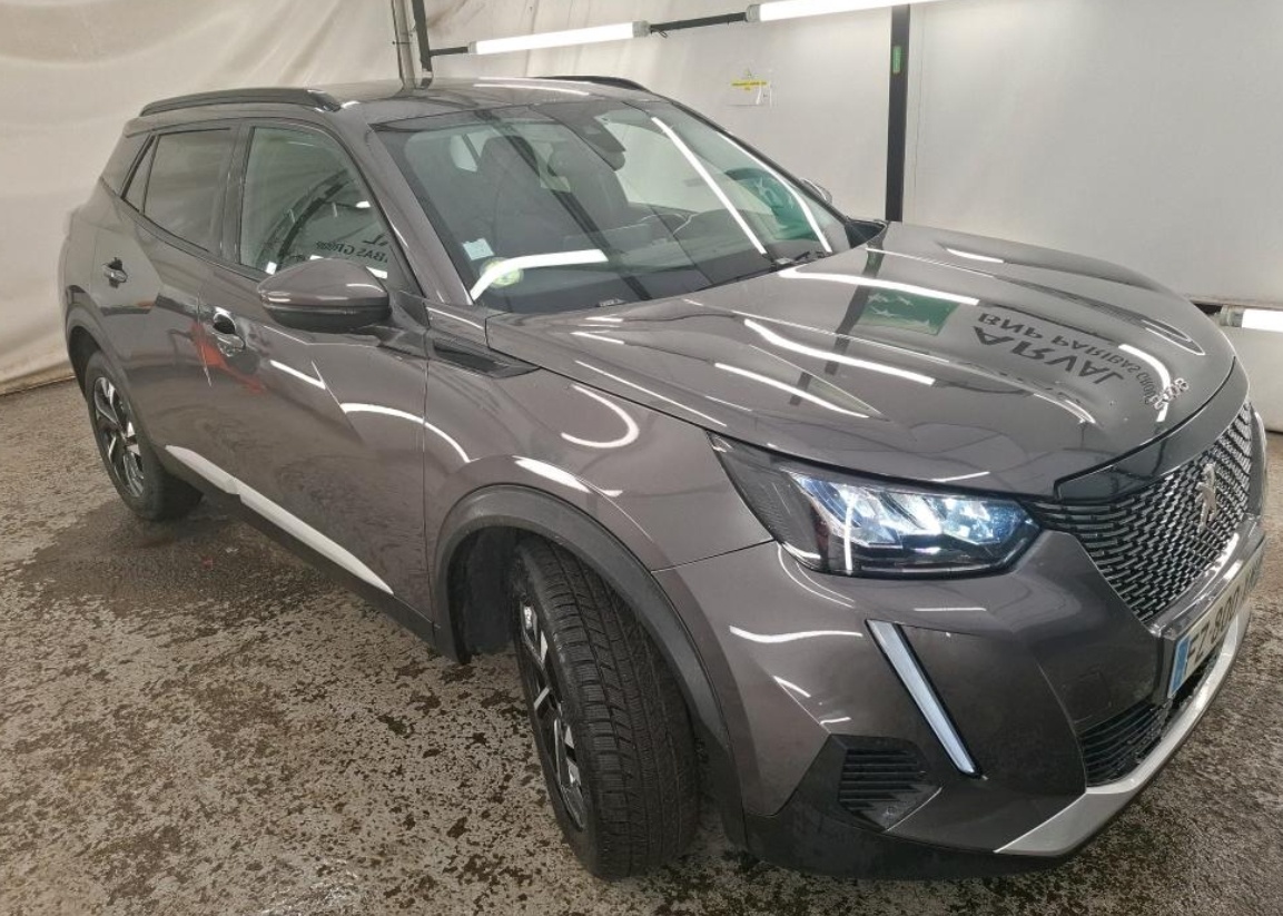 PEUGEOT 2008 BlueHDi 130 S&S EAT8 Allure
