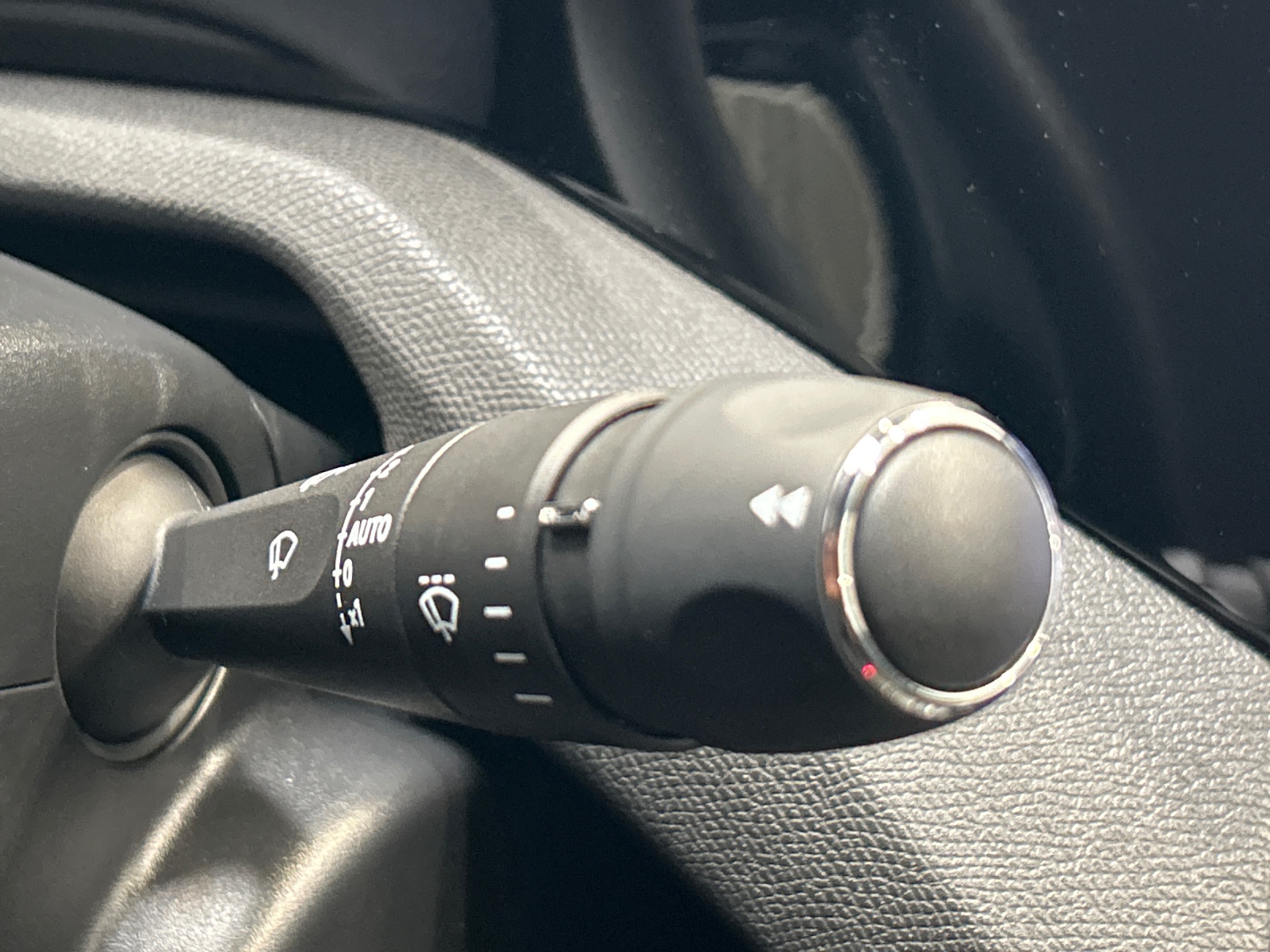 PEUGEOT 408 Hybrid 145 e-DCS6 Allure