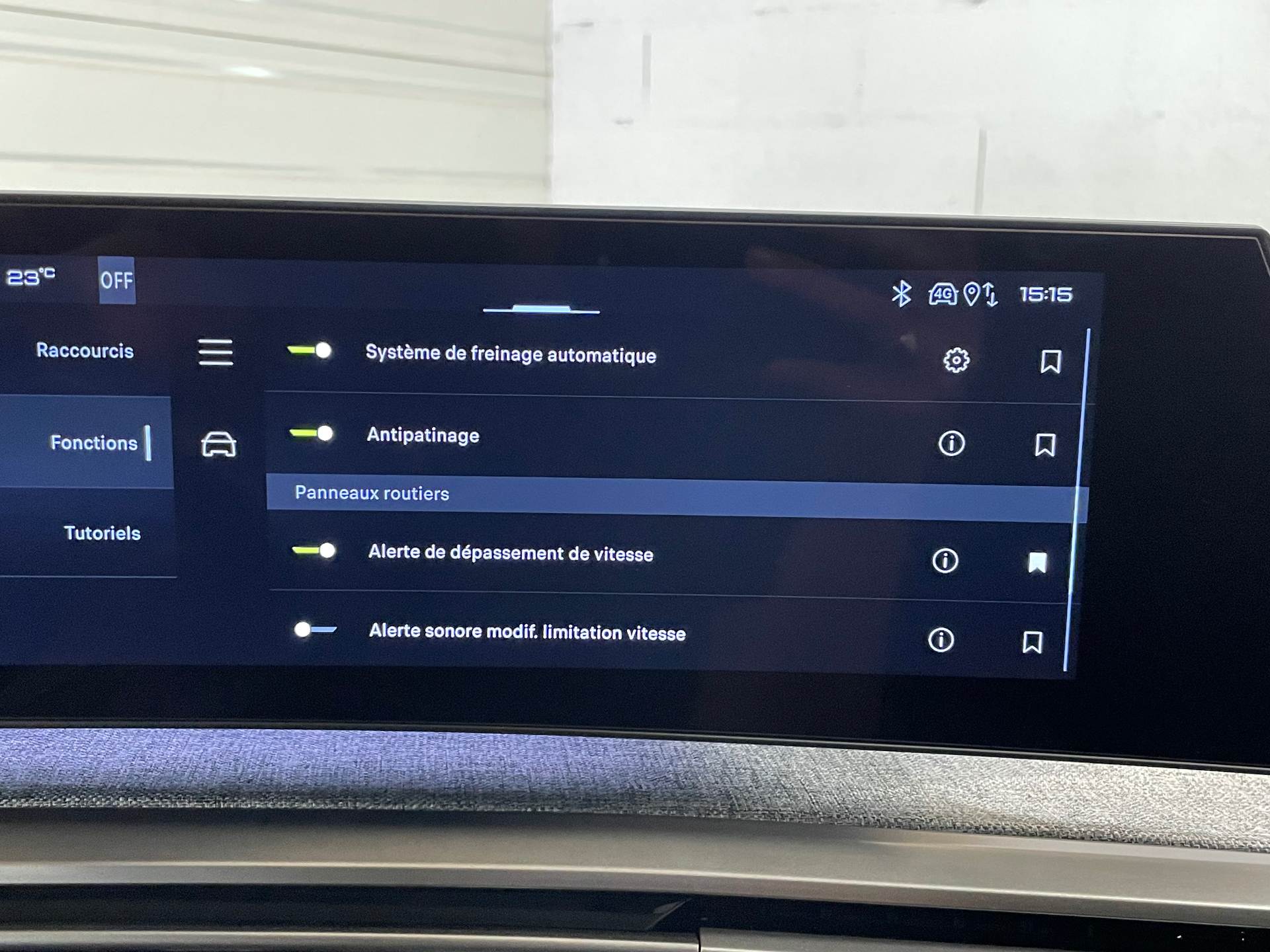 PEUGEOT 5008 Hybrid 145 ch e-DCS6 Allure