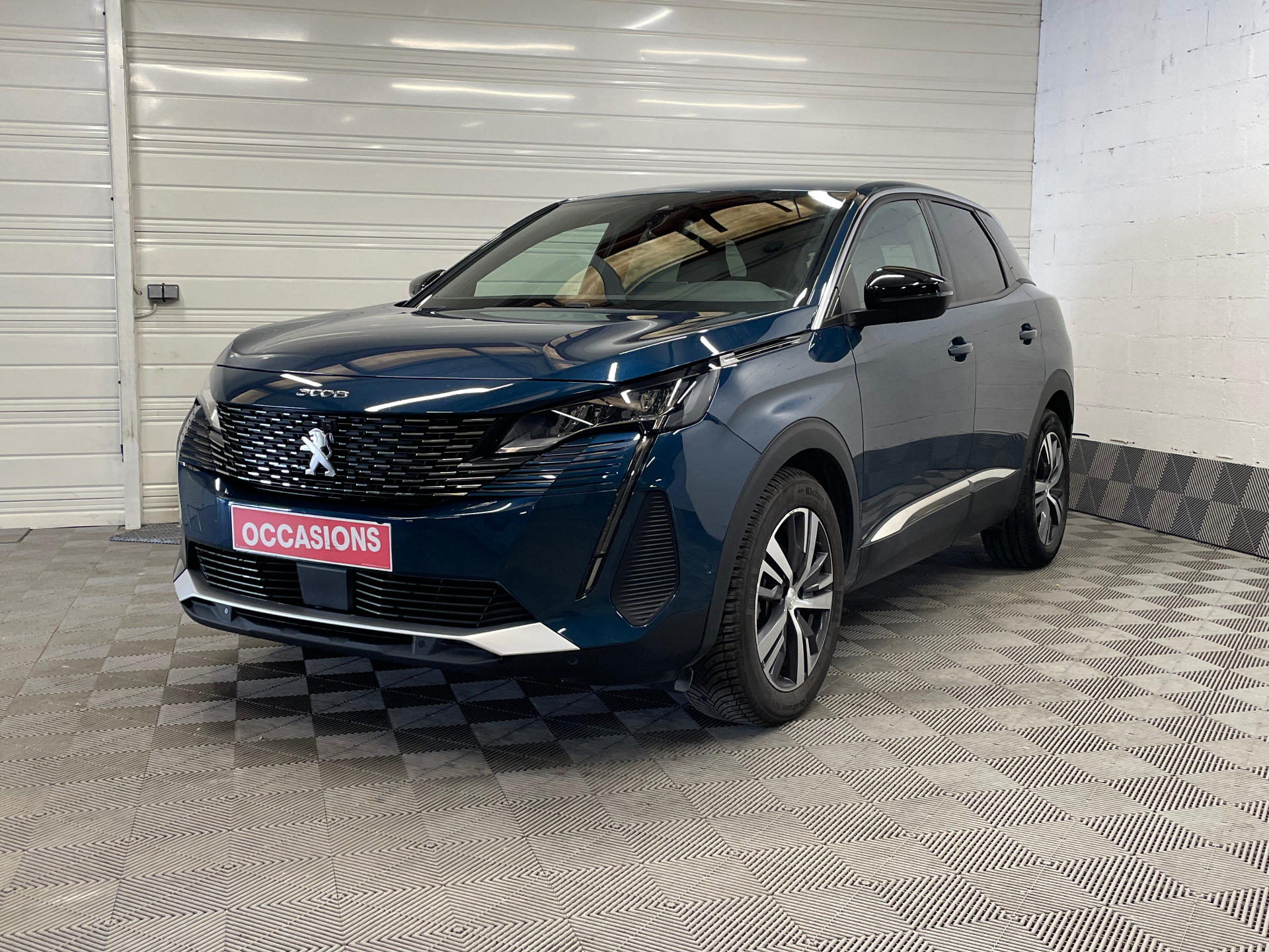 PEUGEOT 3008 Hybrid 136 e-DCS6 Allure Pack