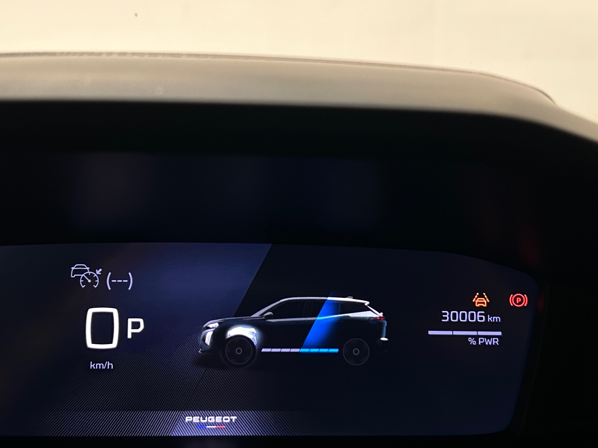 PEUGEOT 2008 Hybrid 145 e-DCS6 Allure