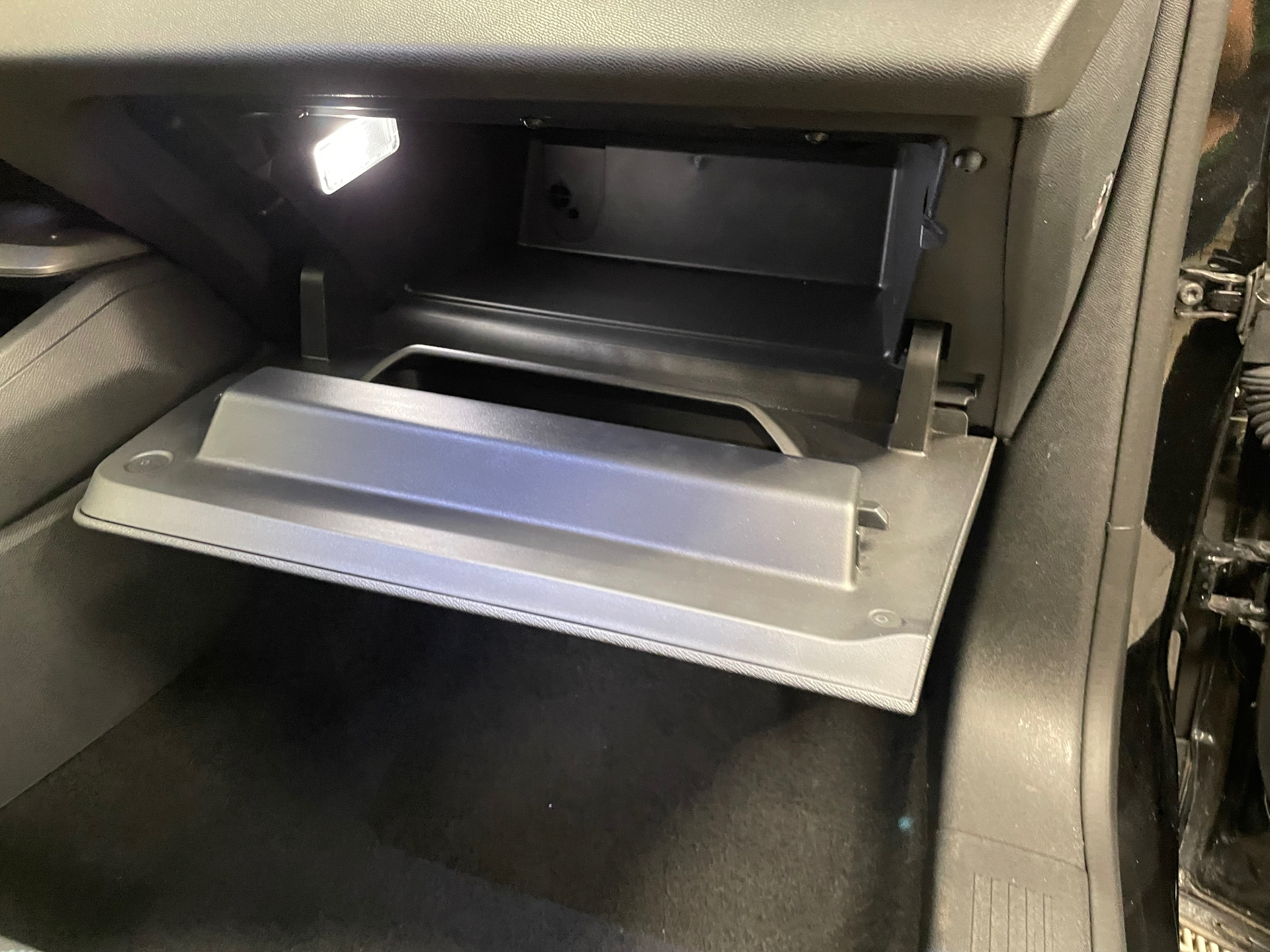 PEUGEOT 408 Hybrid 145 e-DCS6 Allure
