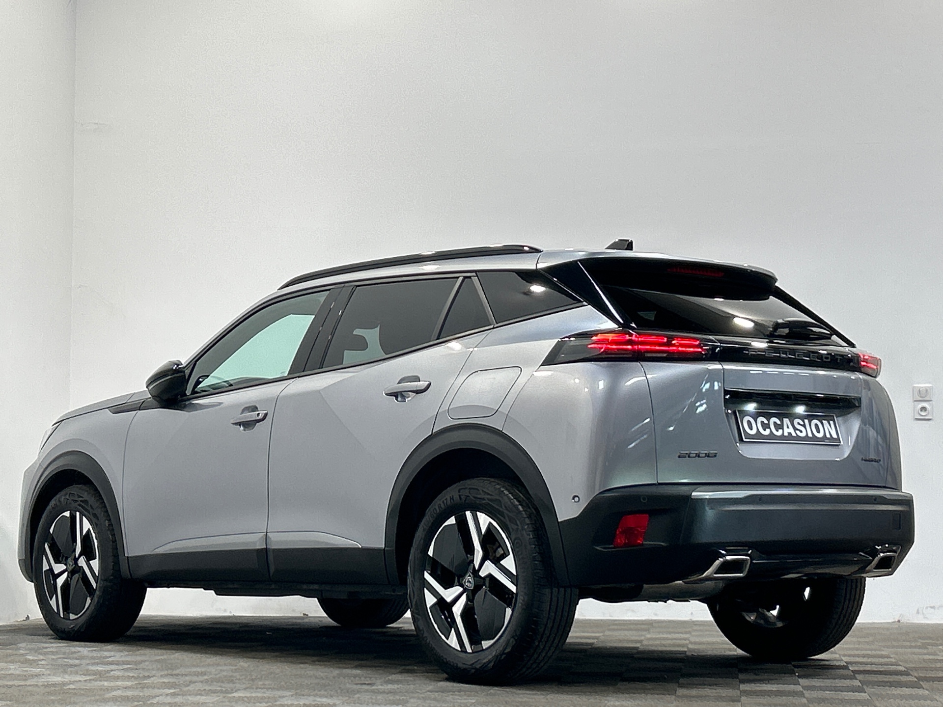 PEUGEOT 2008 Hybrid 145 e-DCS6 Allure