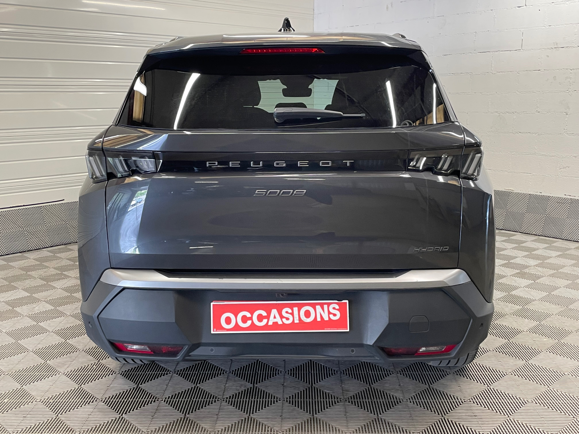 PEUGEOT 5008 Hybrid 145 ch e-DCS6 Allure