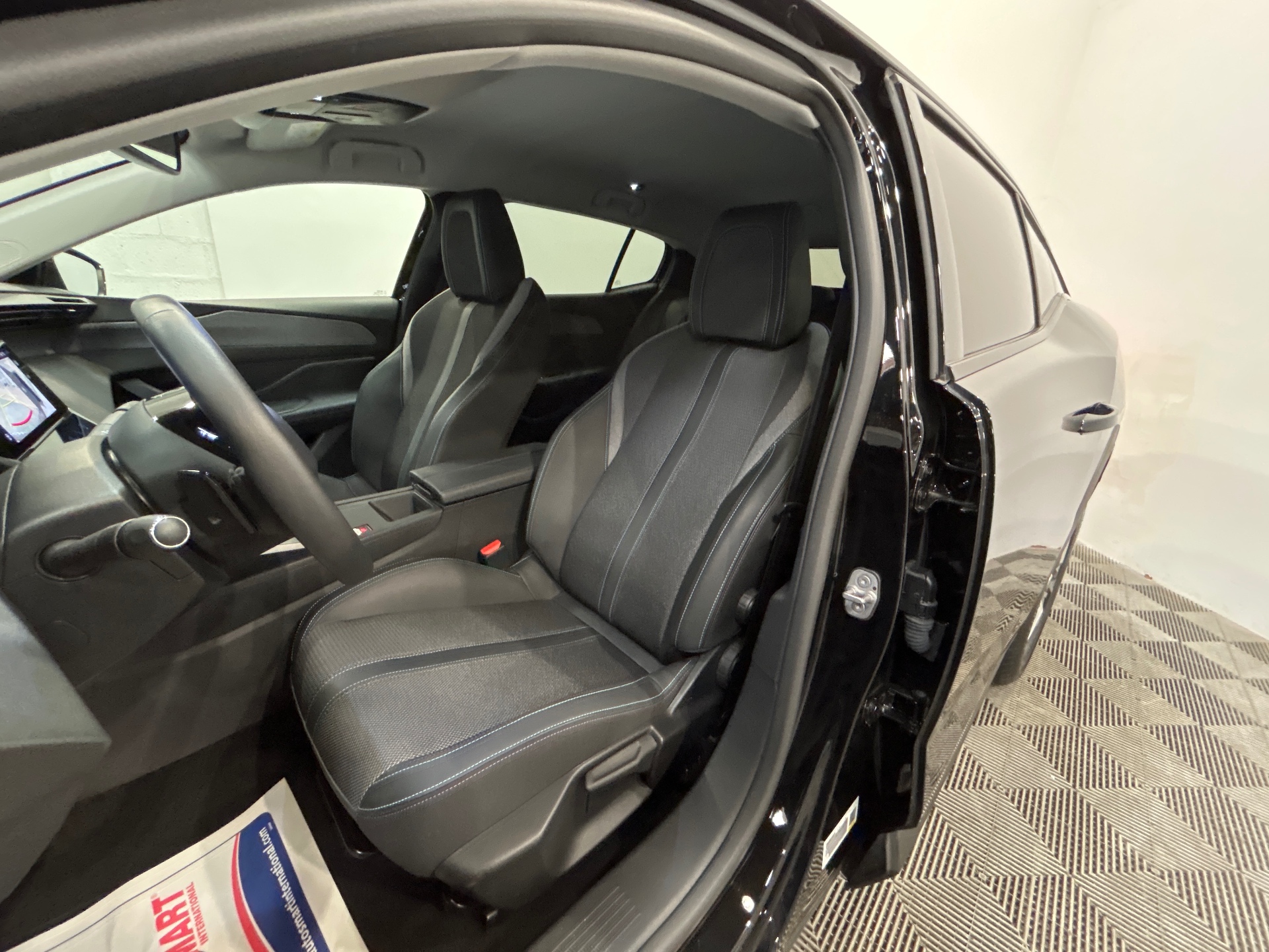 PEUGEOT 408 Hybrid 145 e-DCS6 Allure