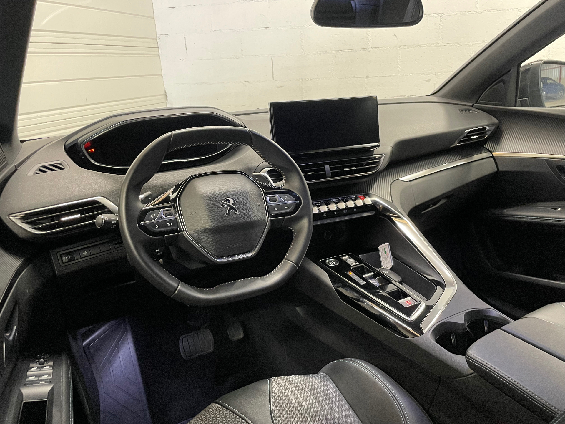 PEUGEOT 3008 Hybrid 136 e-DCS6 Allure Pack
