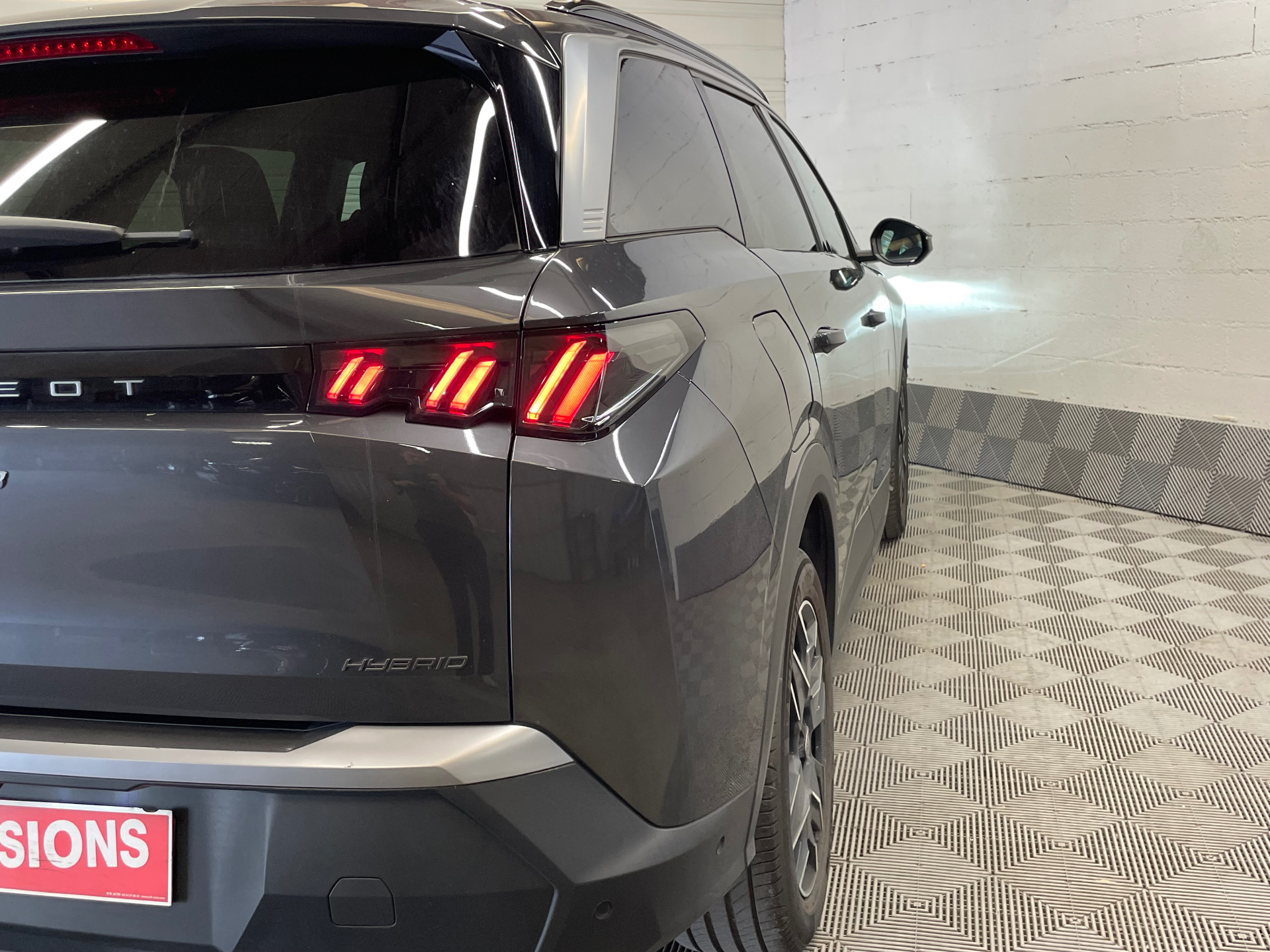 PEUGEOT 5008 Hybrid 145 ch e-DCS6 Allure