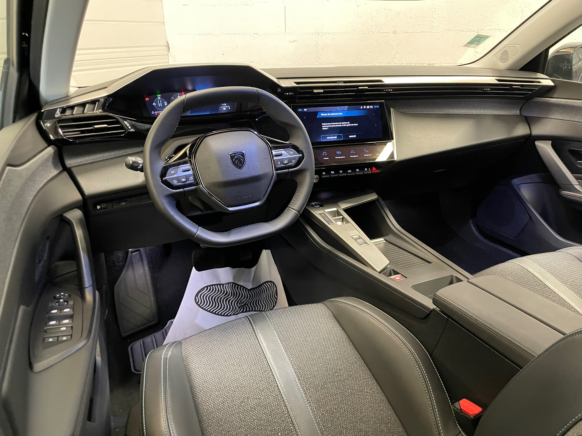 PEUGEOT 408 Hybrid 145 e-DCS6 Allure