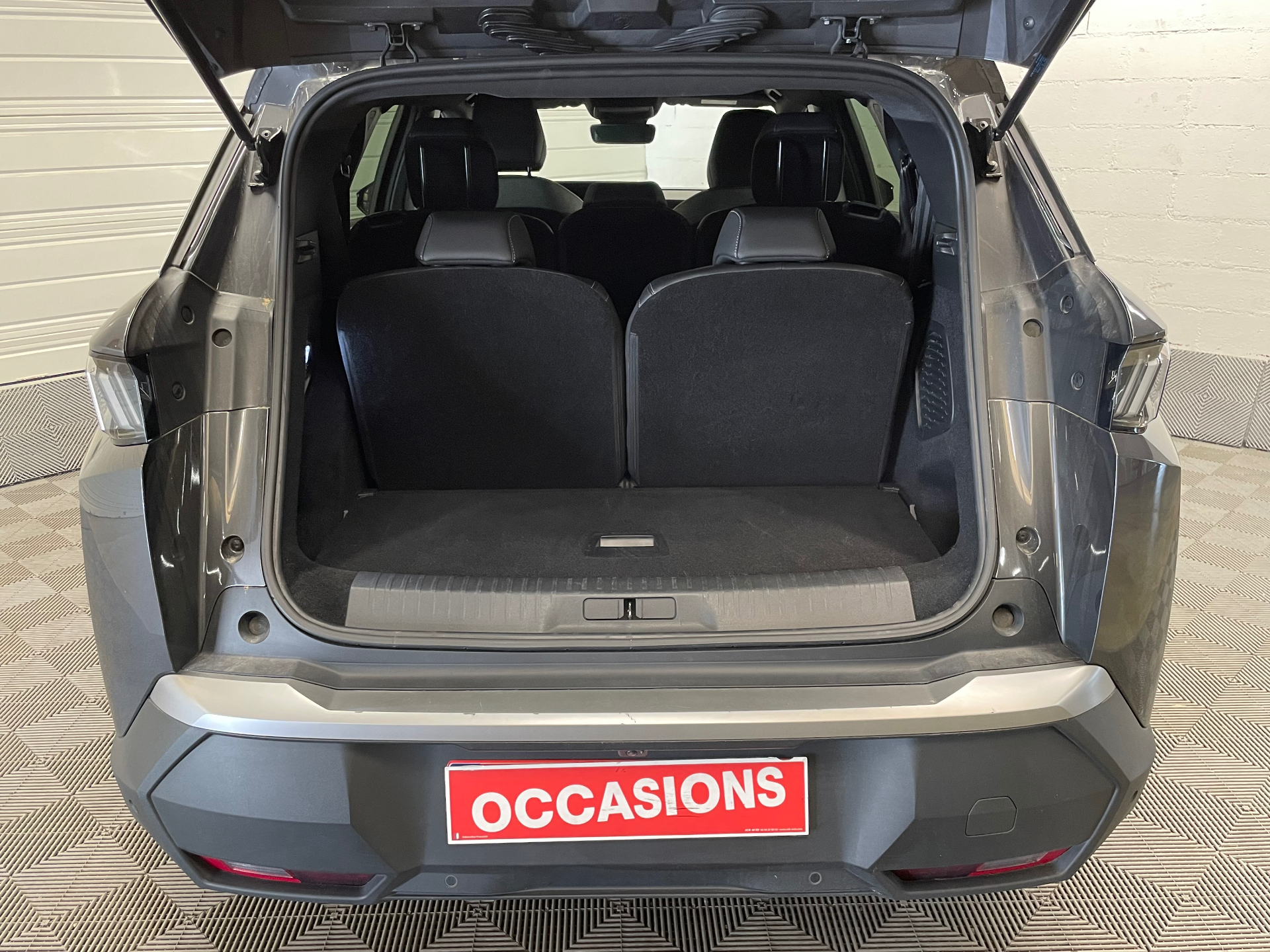 PEUGEOT 5008 Hybrid 145 ch e-DCS6 Allure