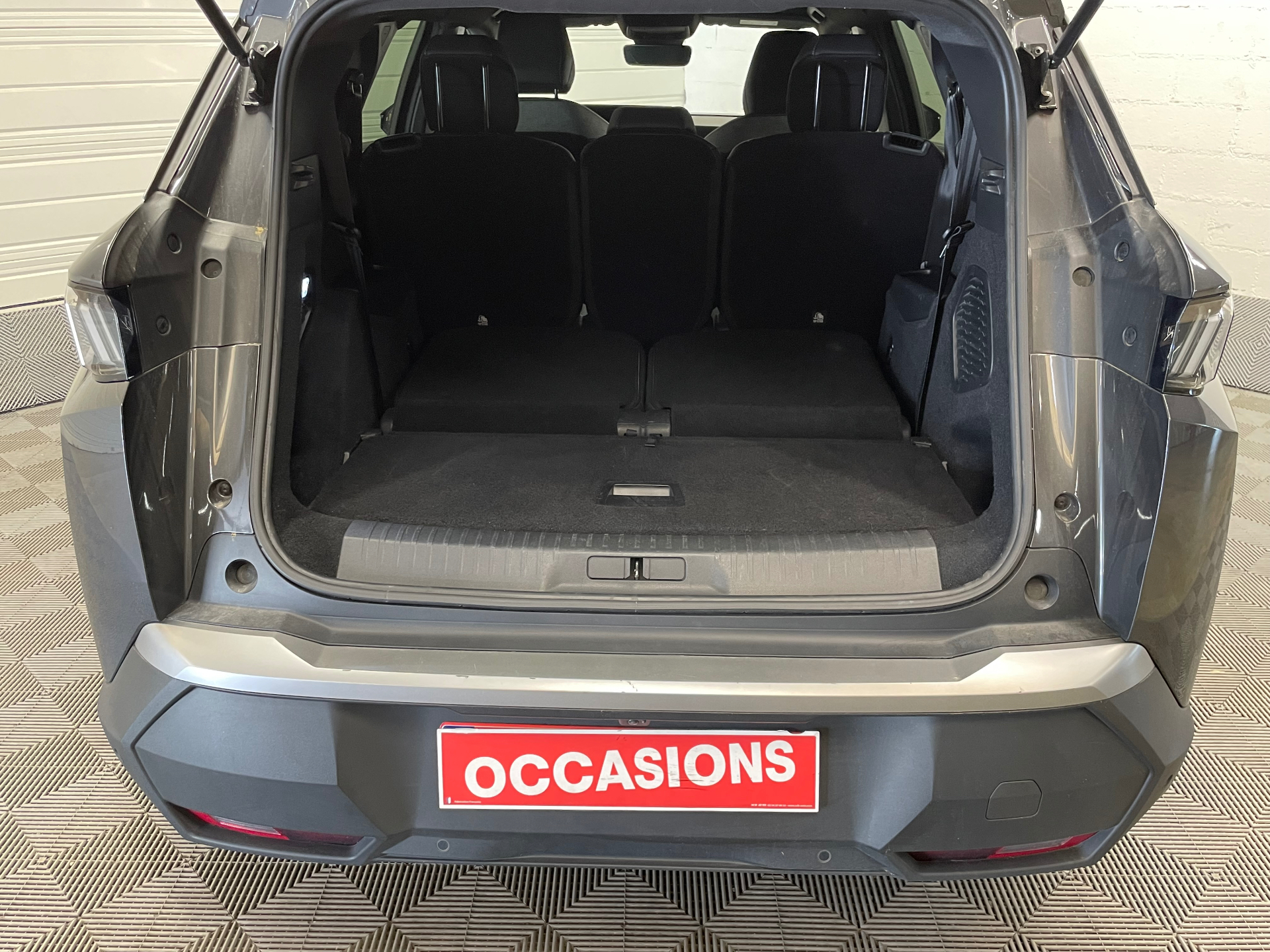 PEUGEOT 5008 Hybrid 145 ch e-DCS6 Allure
