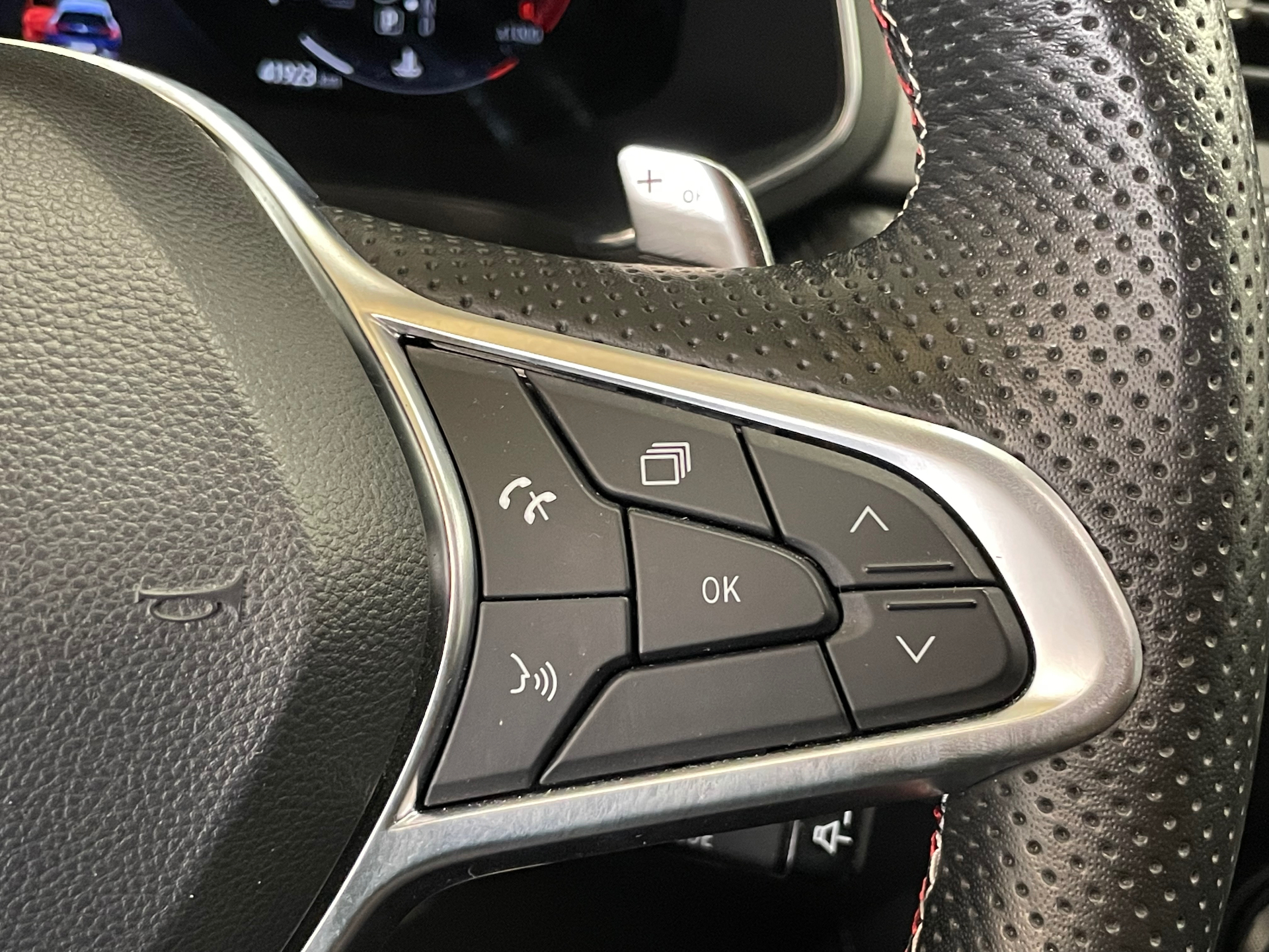 RENAULT CAPTUR mild hybrid 160 EDC R.S. line