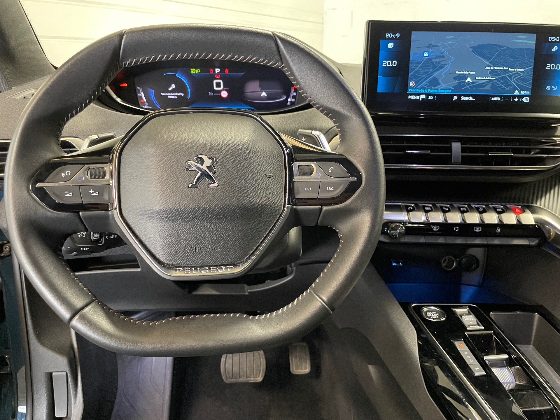 PEUGEOT 3008 Hybrid 136 e-DCS6 Allure Pack