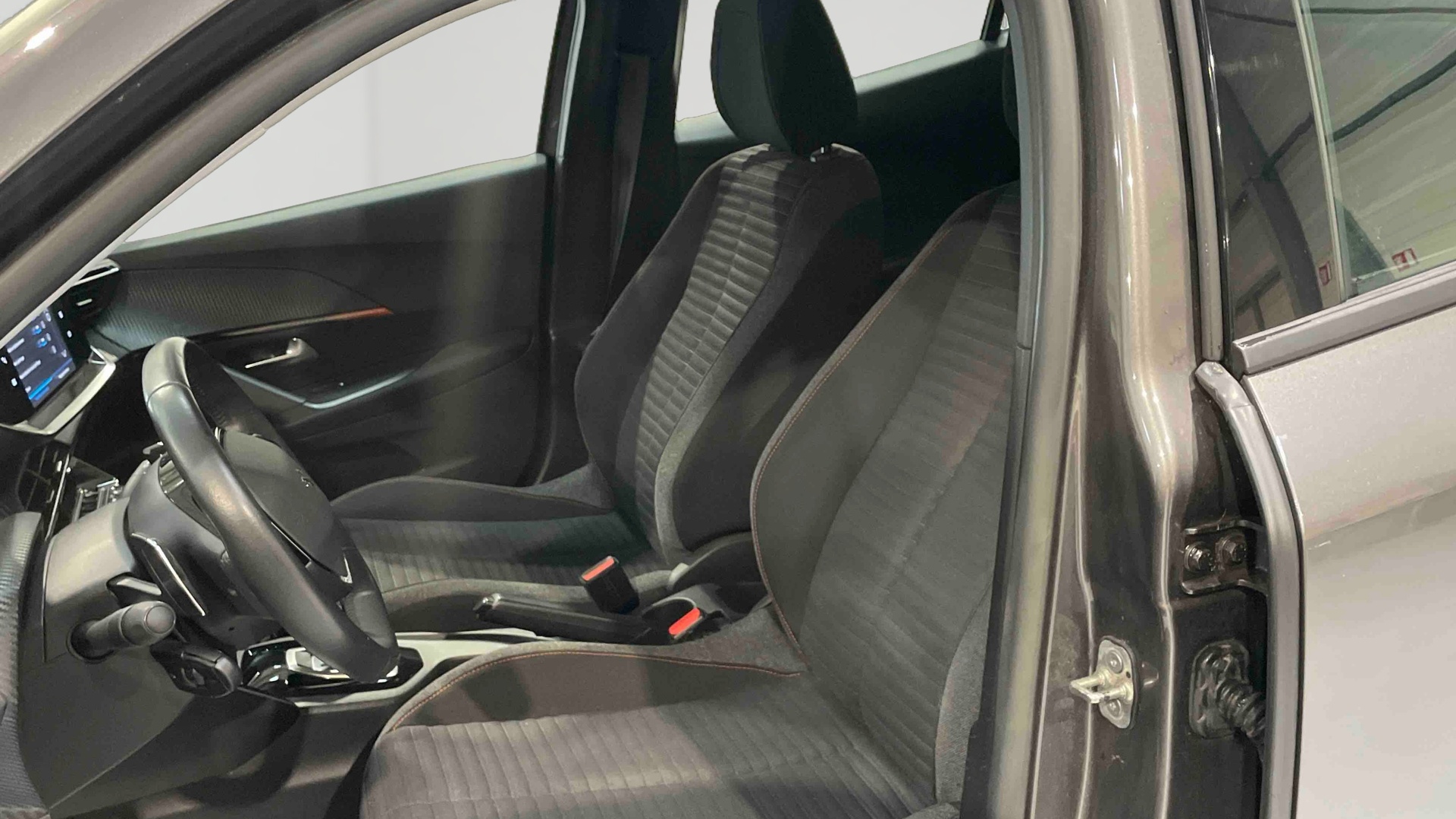 PEUGEOT 2008 BUSINESS BlueHDi 130 S&S EAT8 Active Business - 5P
