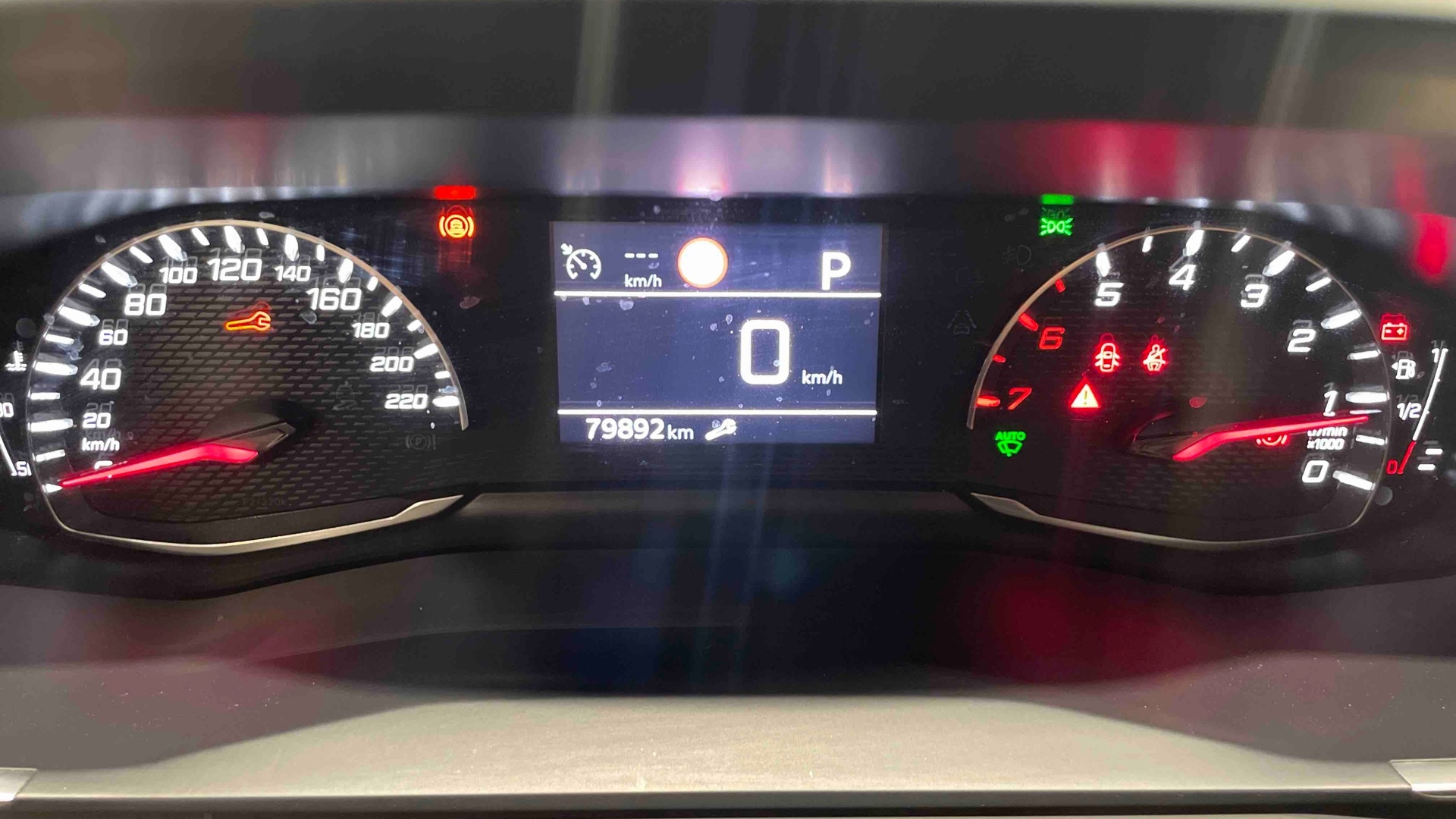 PEUGEOT 2008 BUSINESS BlueHDi 130 S&S EAT8 Active Business - 5P