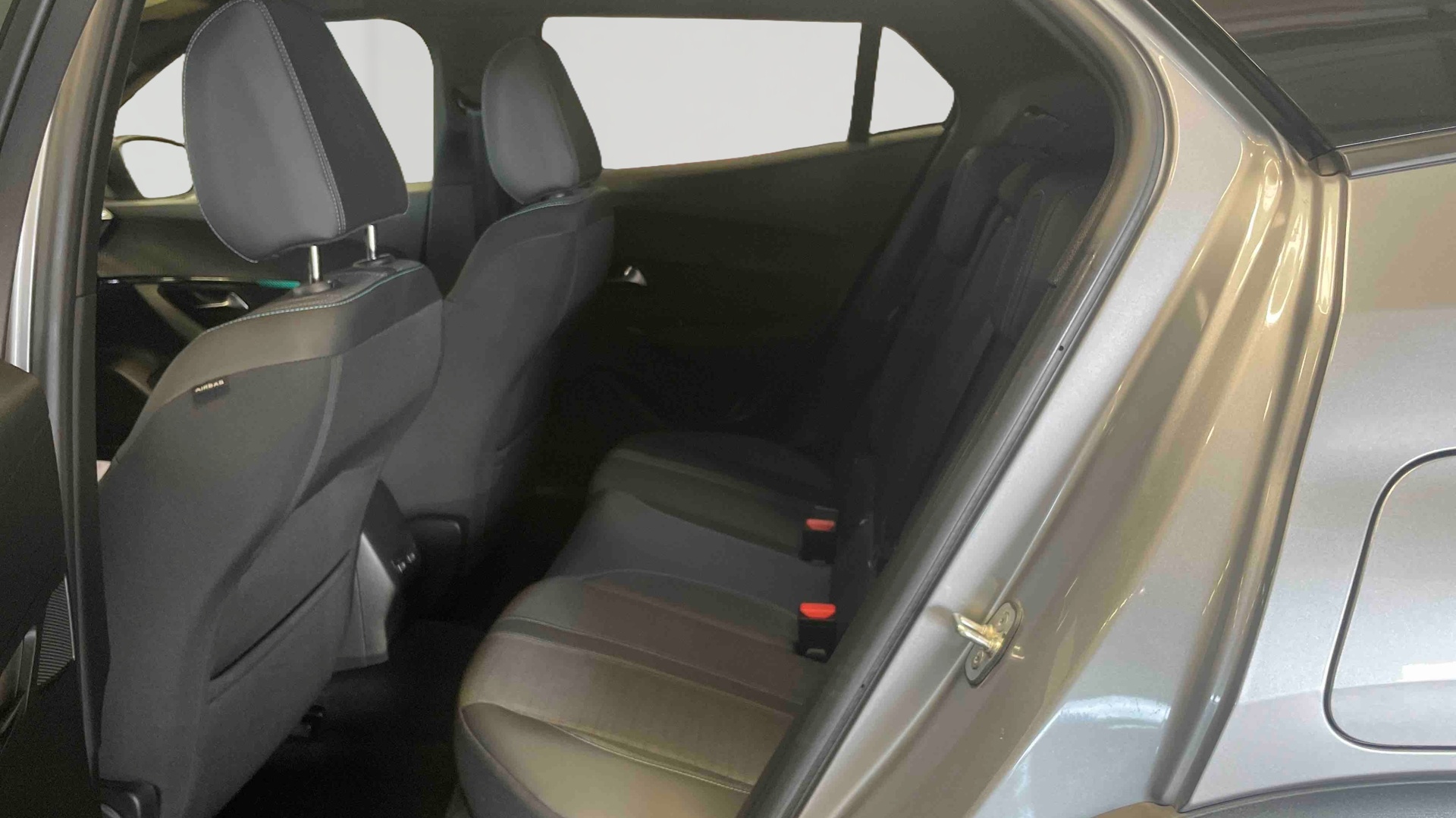 PEUGEOT 2008 ALLURE PACK PT 130 S&S BVM6